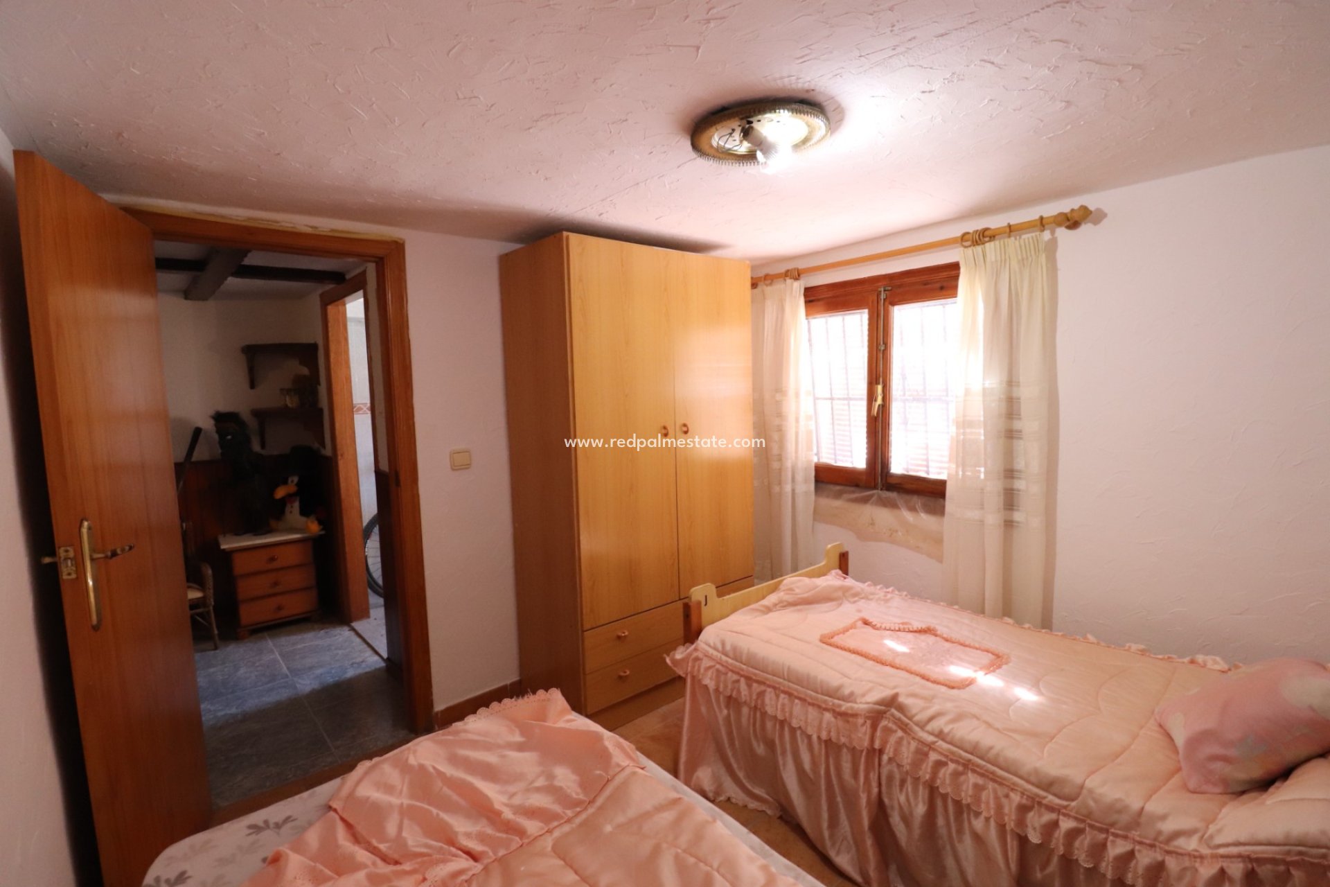 Resale - Town House -
Benijofar