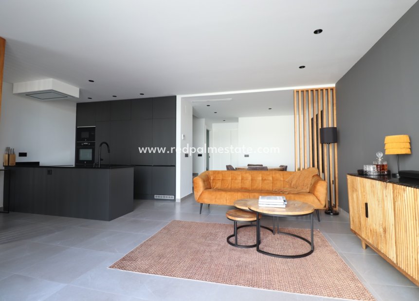 Resale - Town House -
Benijofar