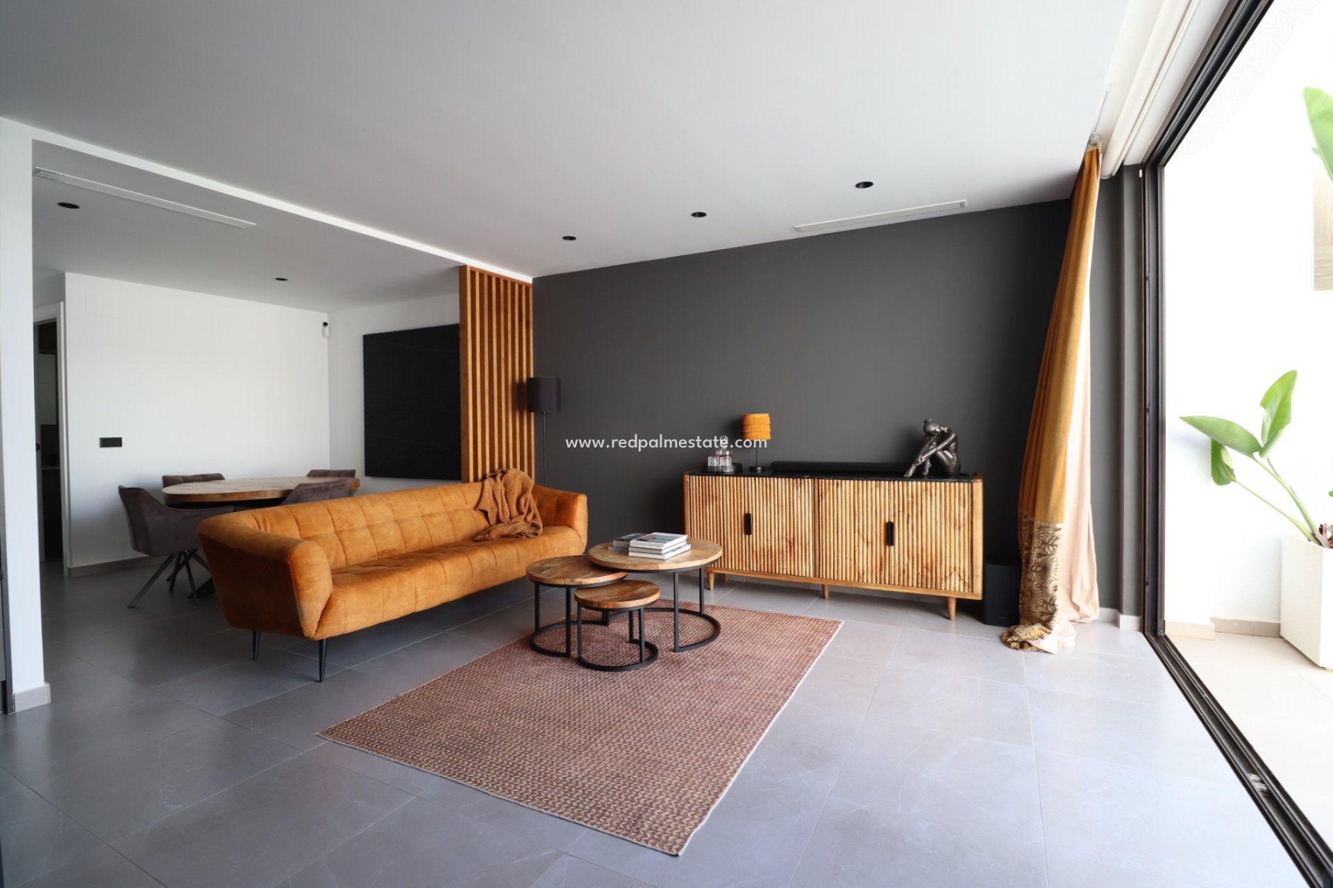 Resale - Town House -
Benijofar