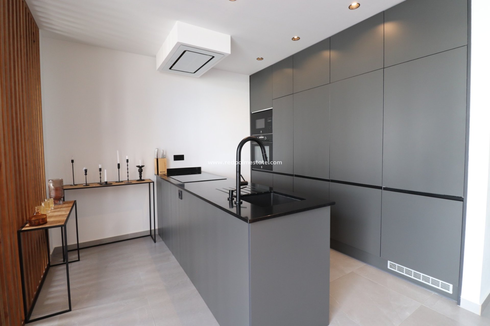 Resale - Town House -
Benijofar