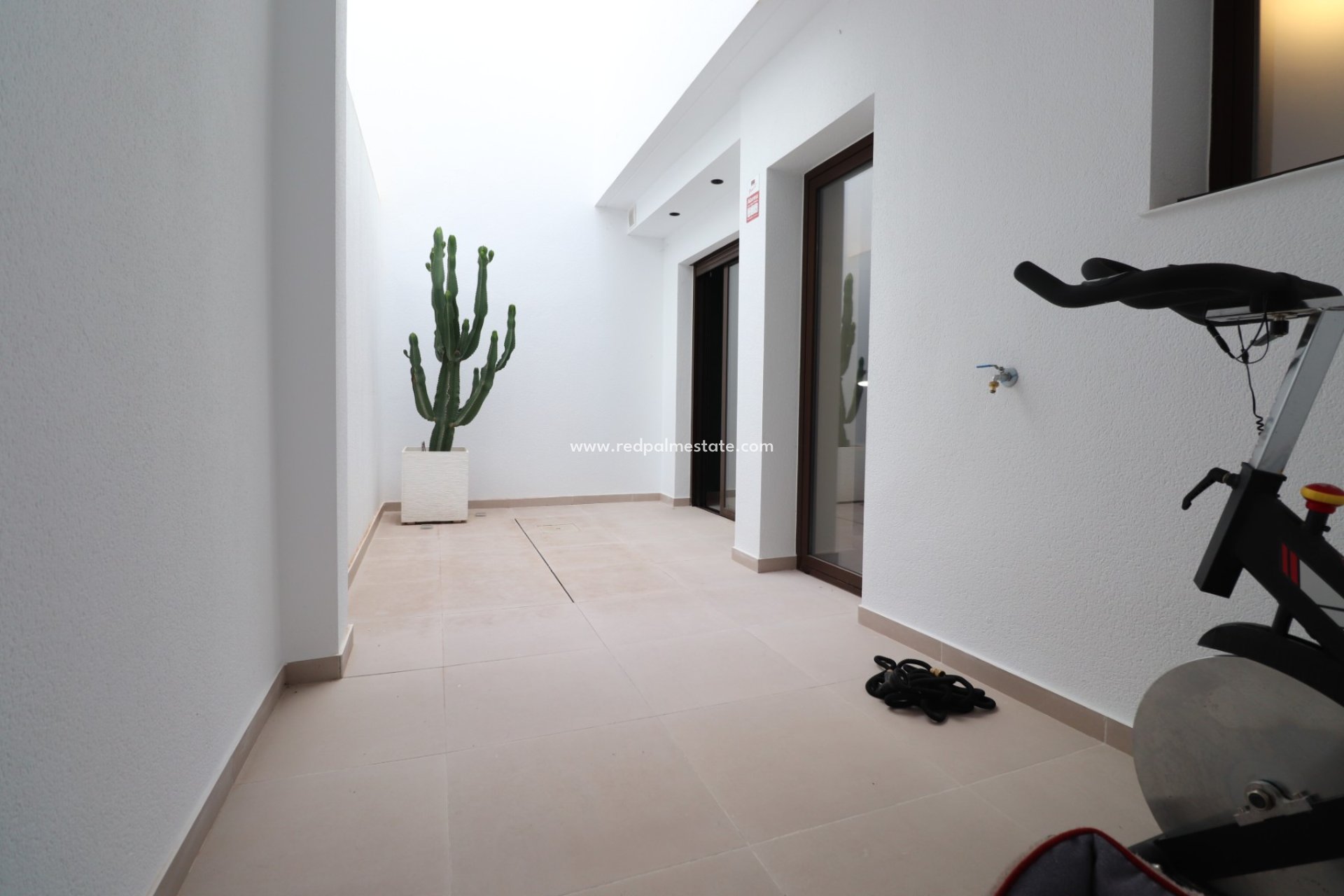 Resale - Town House -
Benijofar