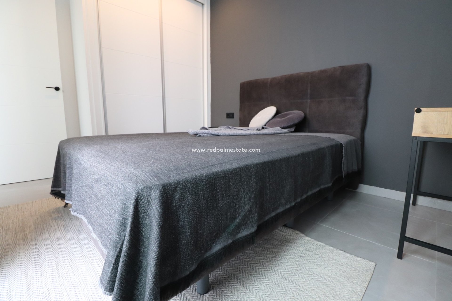 Resale - Town House -
Benijofar