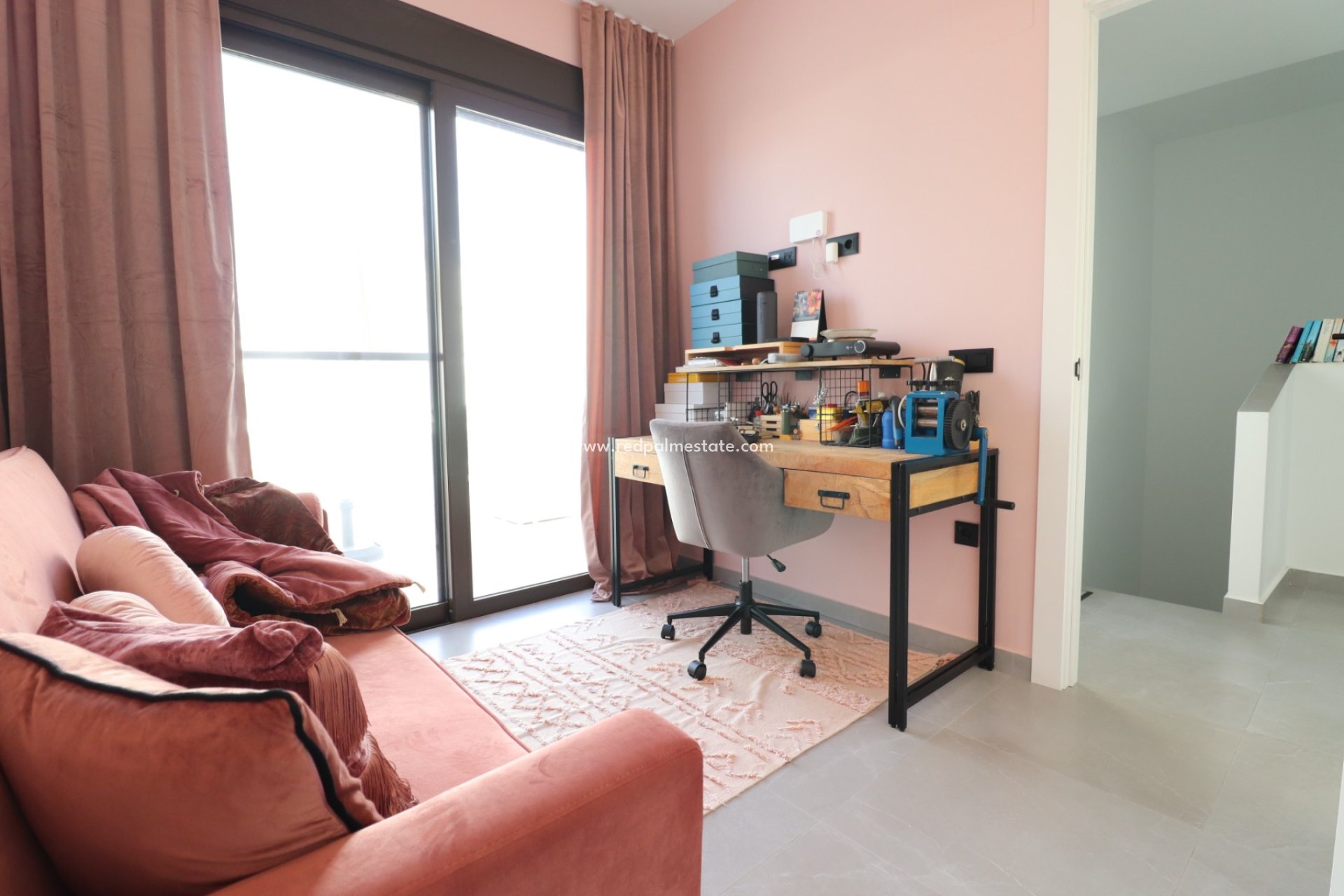 Resale - Town House -
Benijofar