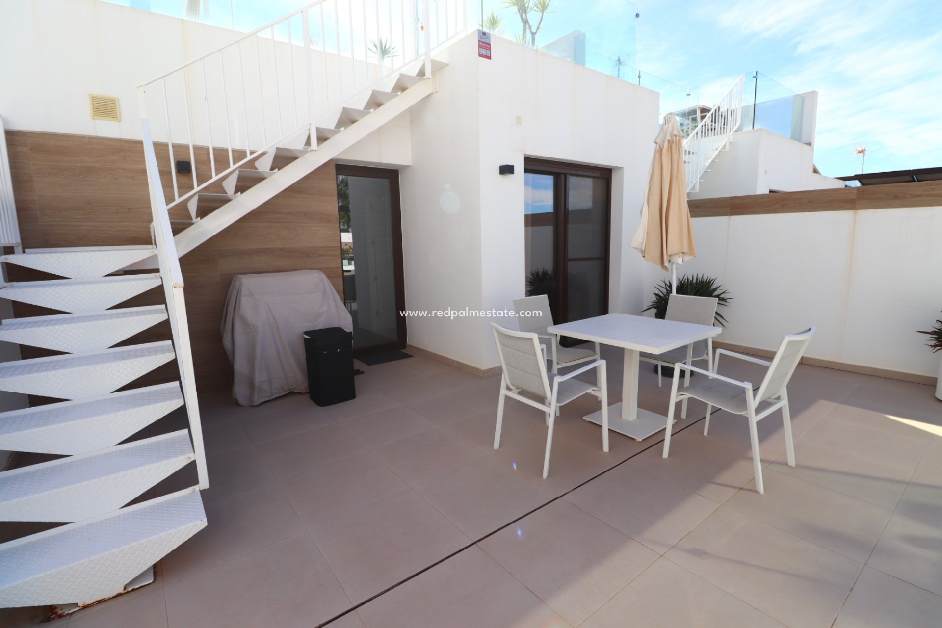 Resale - Town House -
Benijofar