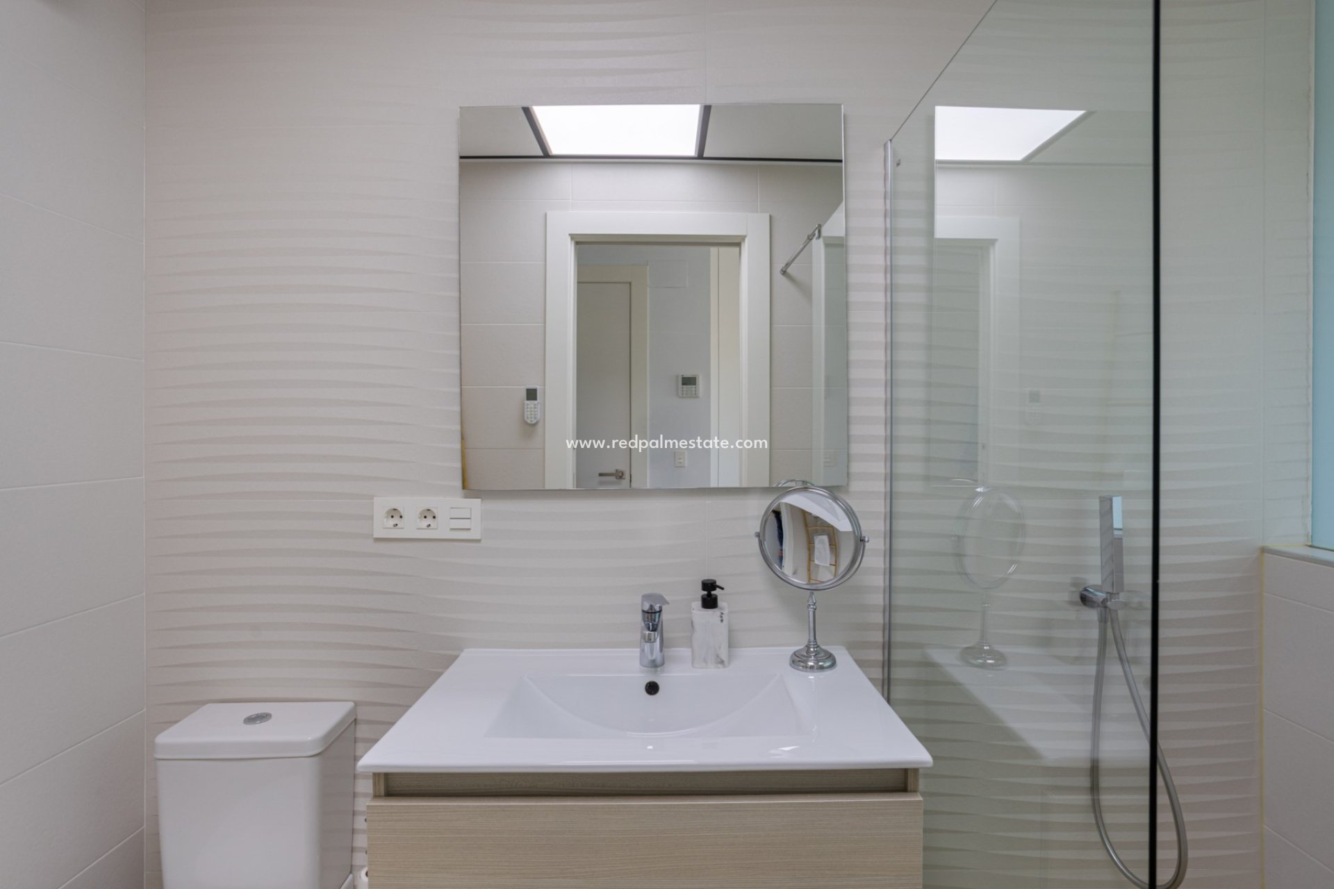 Resale - Town House -
Benijofar