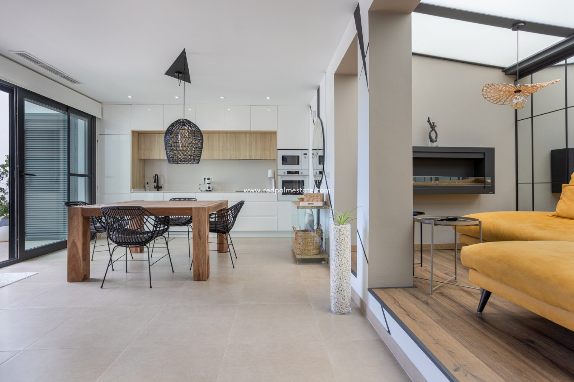 Resale - Town House -
Benijofar