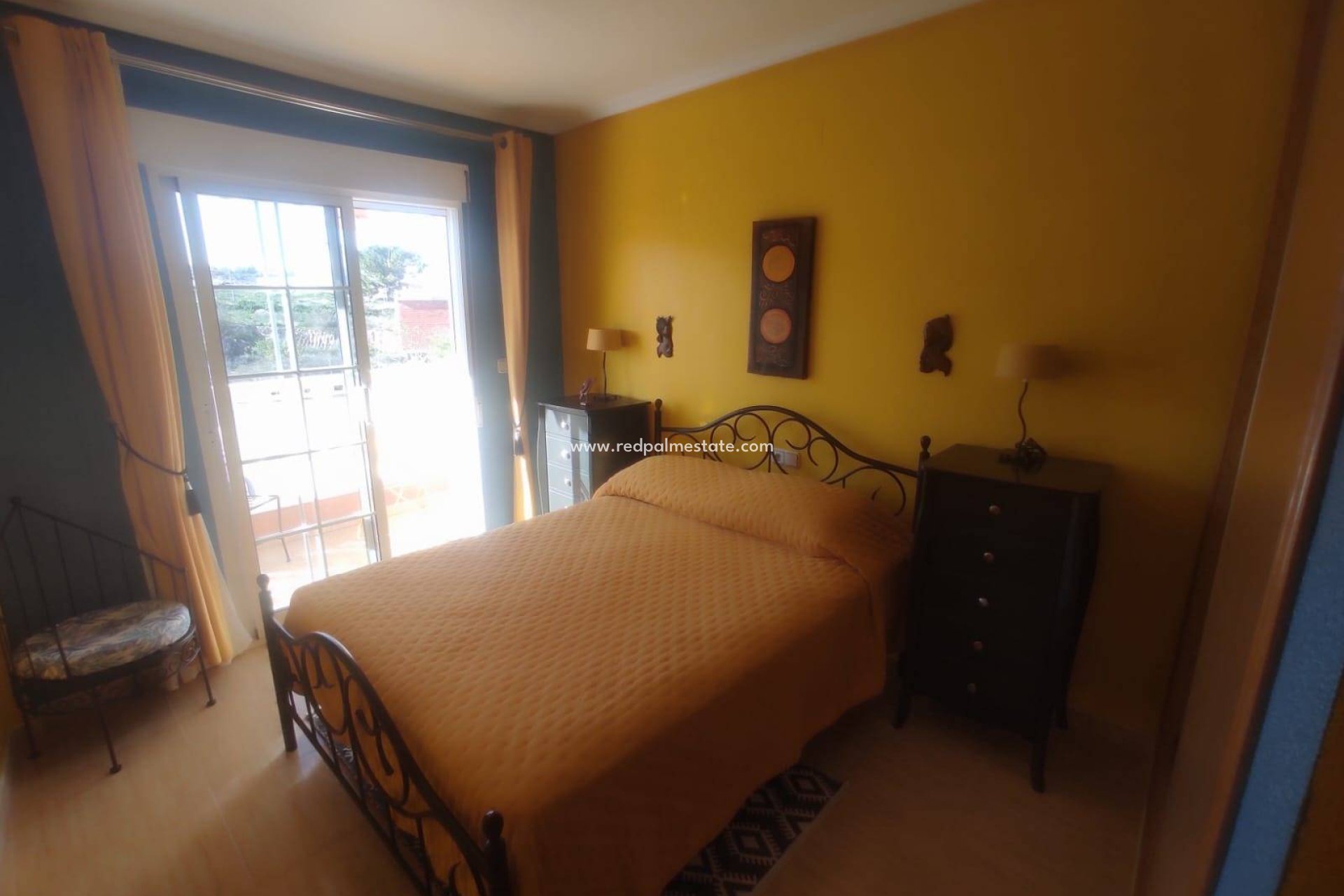 Resale - Town House -
Bigastro