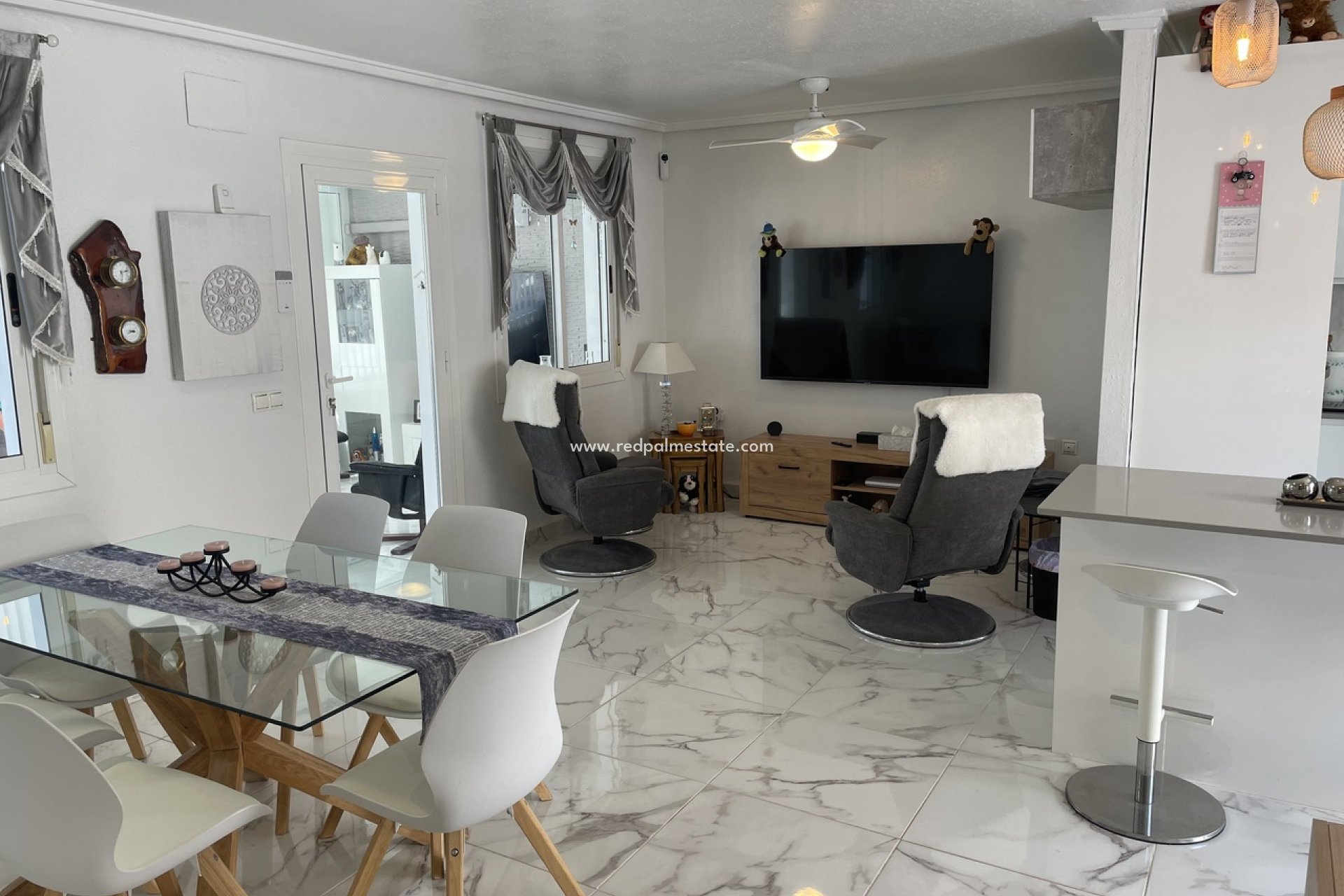 Resale - Town House -
Camposol - Inland