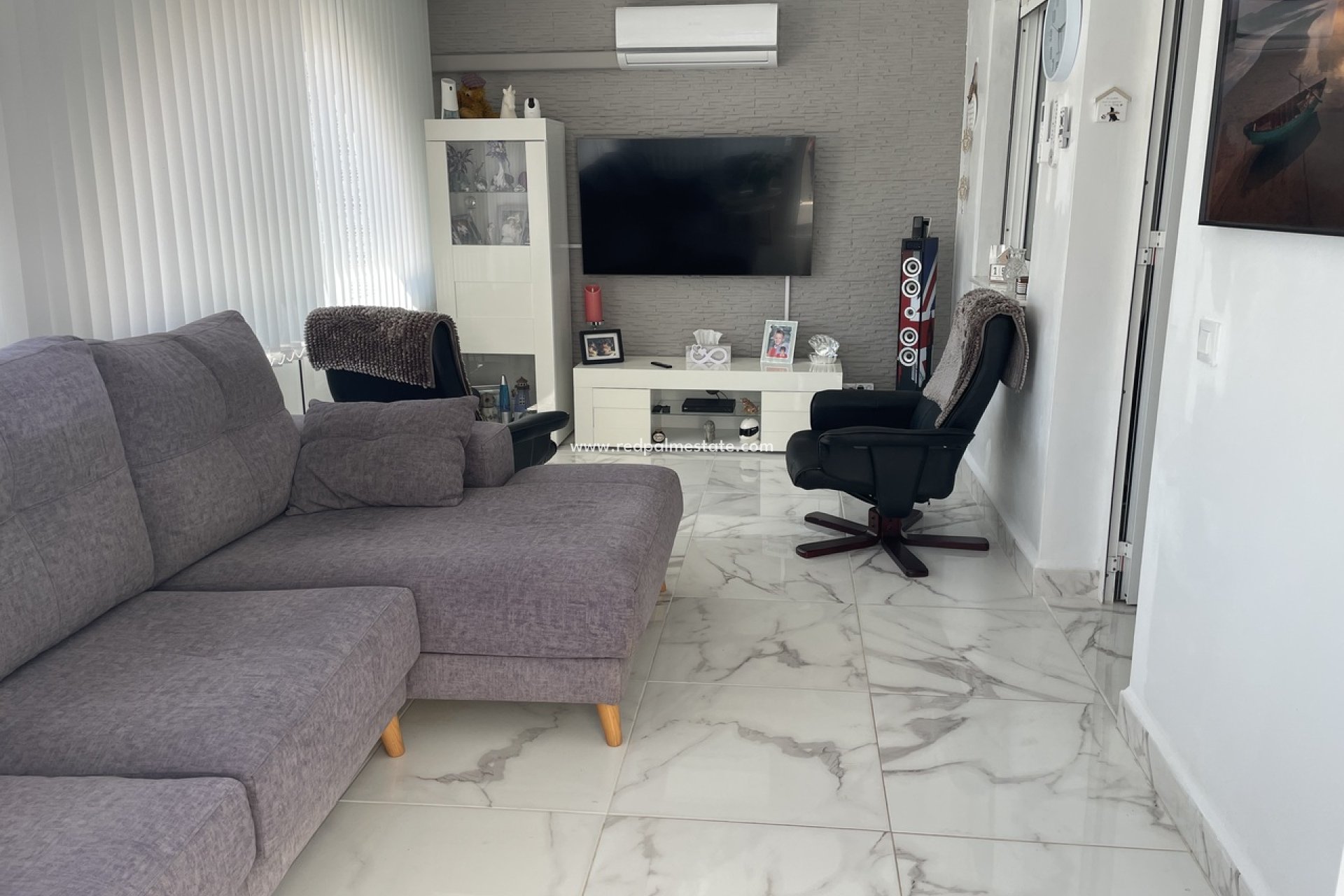 Resale - Town House -
Camposol - Inland