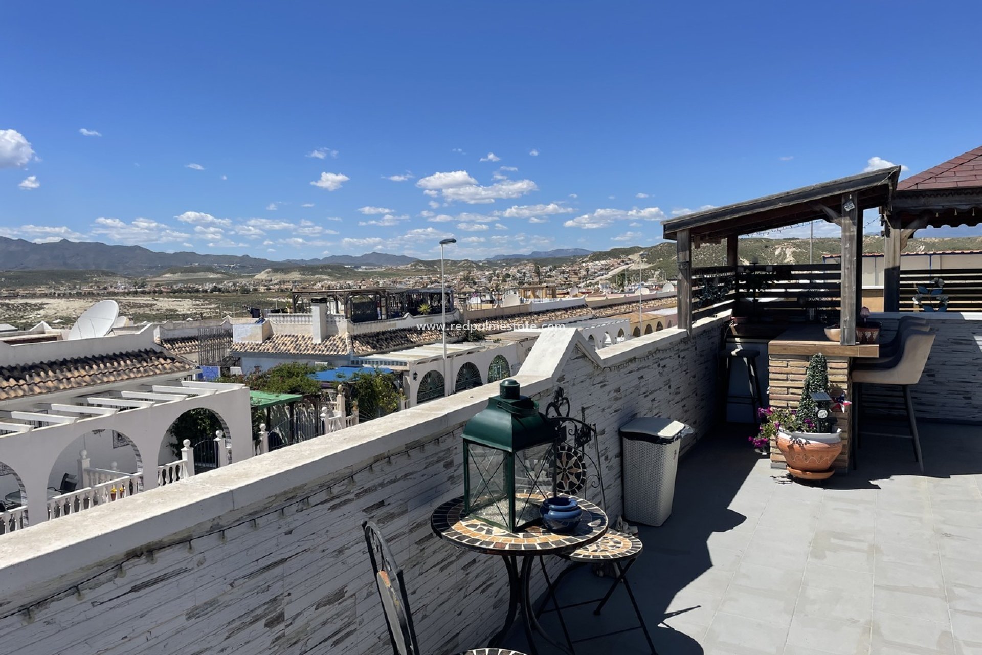 Resale - Town House -
Camposol - Inland