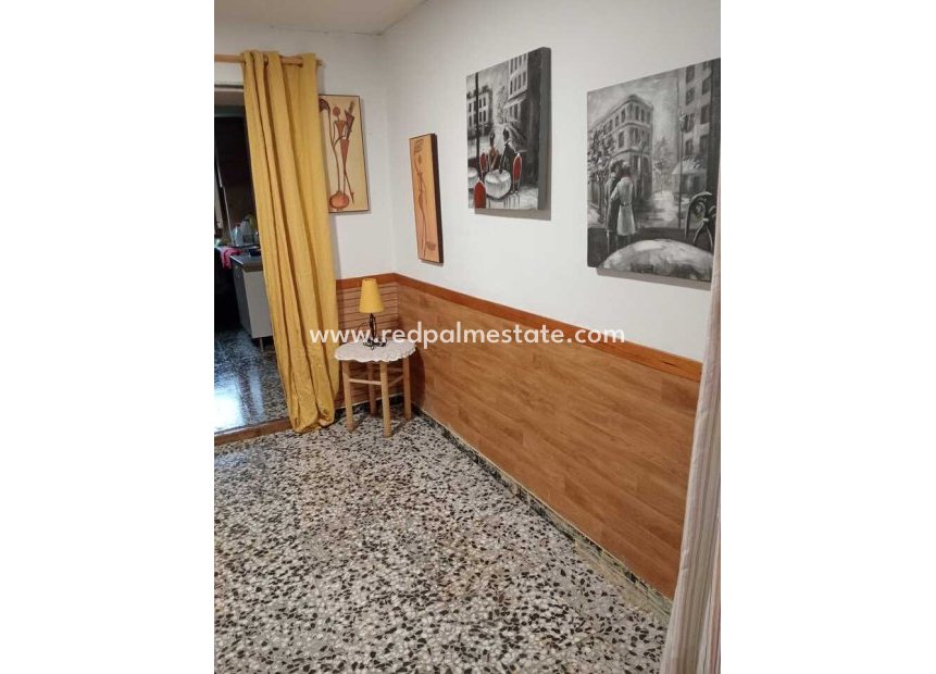 Resale - Town House -
Castell de Castells - Inland
