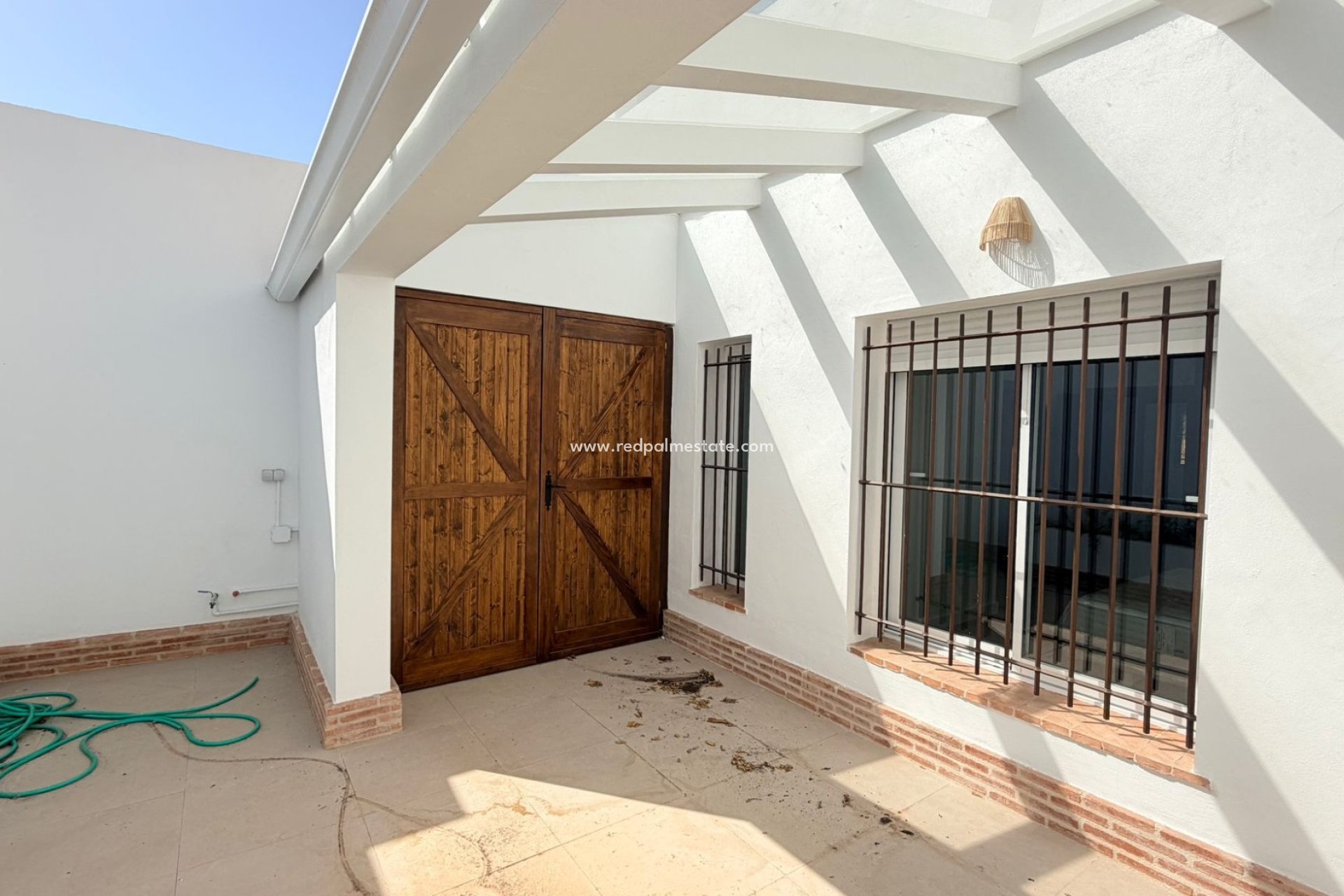 Resale - Town House -
Catral
