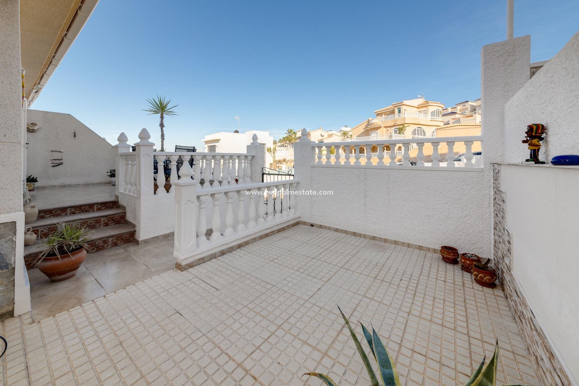 Resale - Town House -
Ciudad quesada - Costa Blanca