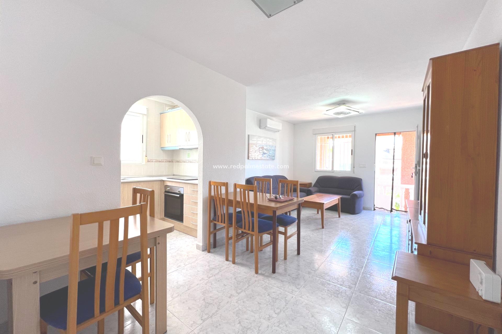 Resale - Town House -
Ciudad quesada - Costa Blanca