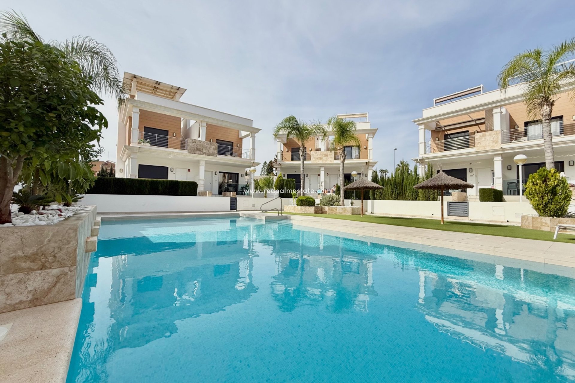 Resale - Town House -
Ciudad Quesada - Lo Marabu