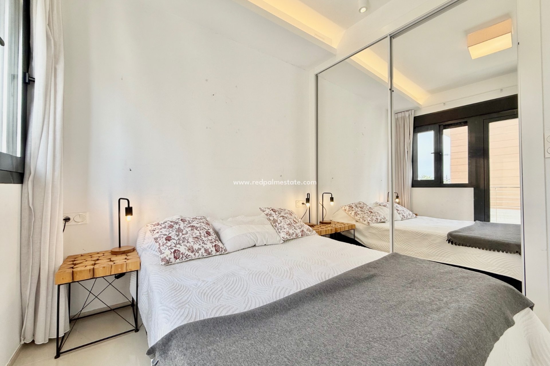 Resale - Town House -
Ciudad Quesada - Lo Marabu