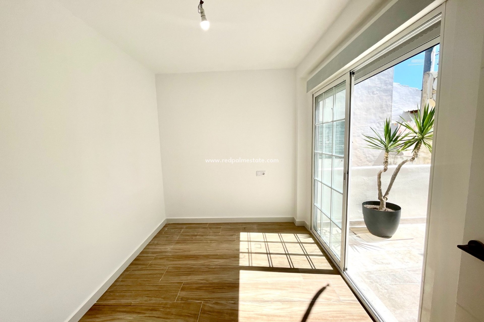Resale - Town House -
Daya Vieja - Costa Blanca