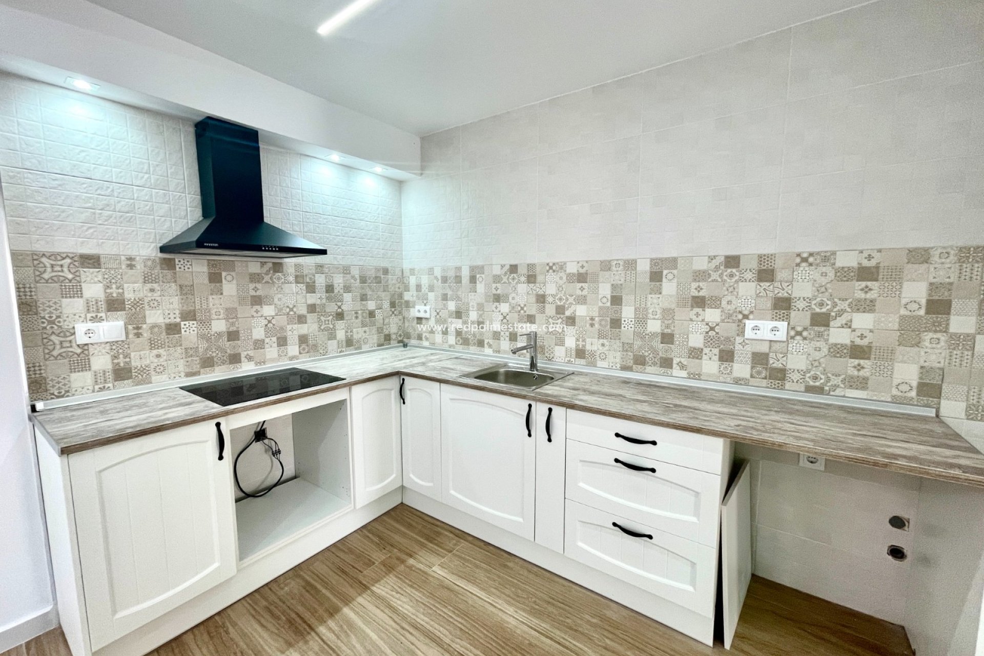 Resale - Town House -
Daya Vieja - Costa Blanca