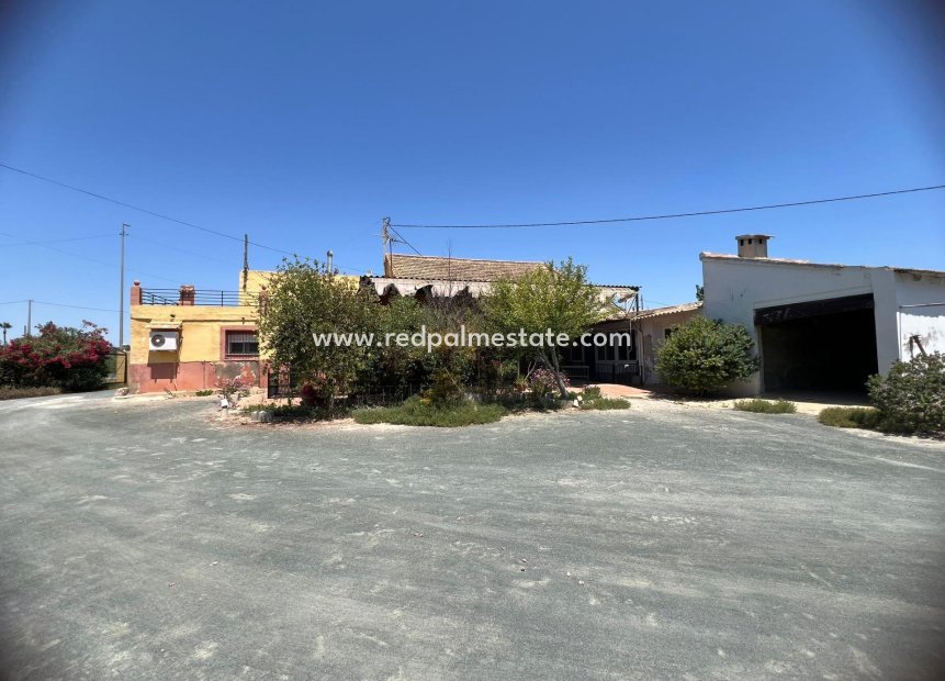 Resale - Town House -
Daya Vieja - Huerta