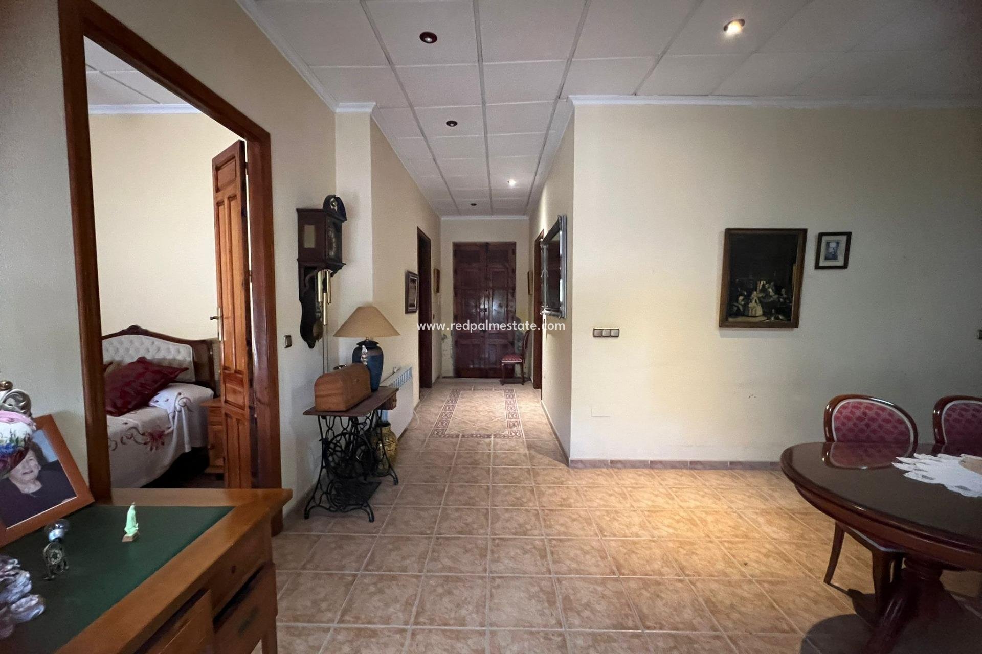 Resale - Town House -
Daya Vieja - Huerta