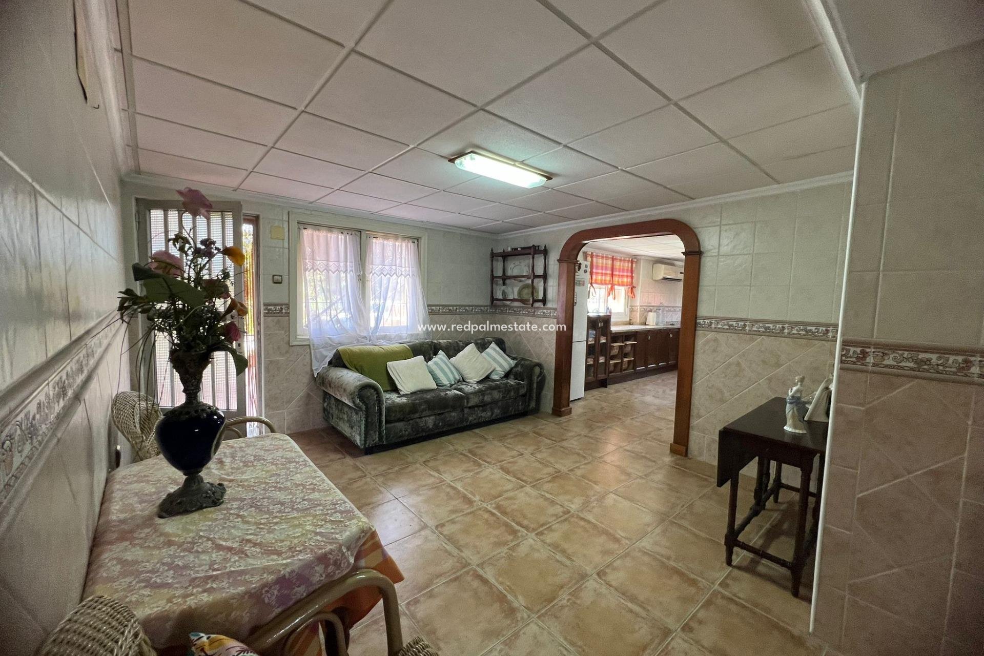 Resale - Town House -
Daya Vieja - Huerta