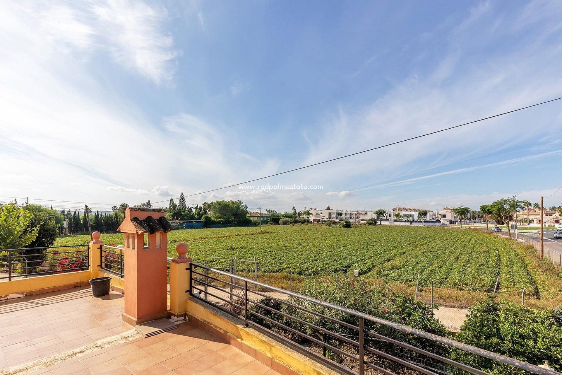 Resale - Town House -
Daya Vieja - Huerta