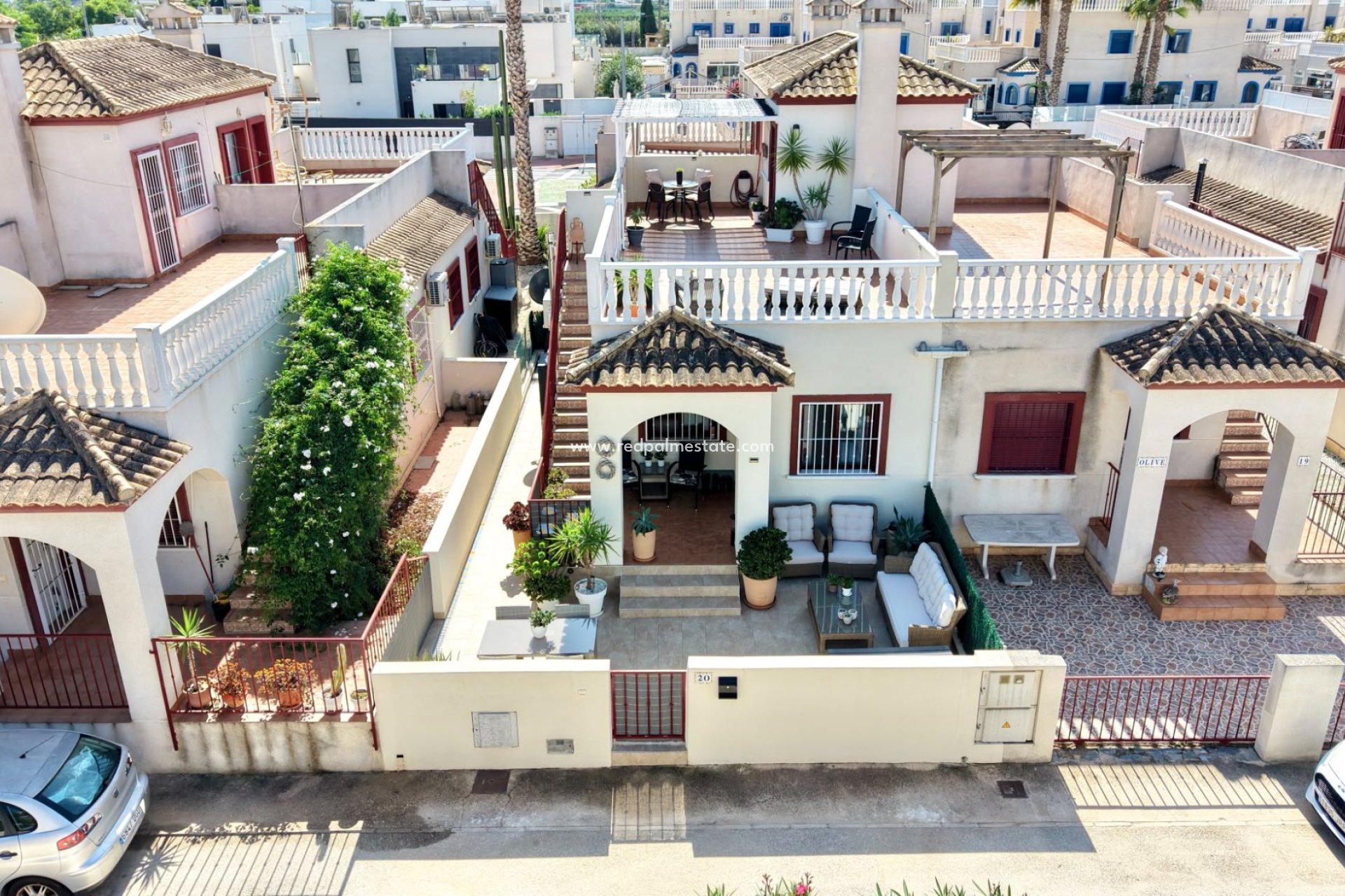 Resale - Town House -
Daya Vieja
