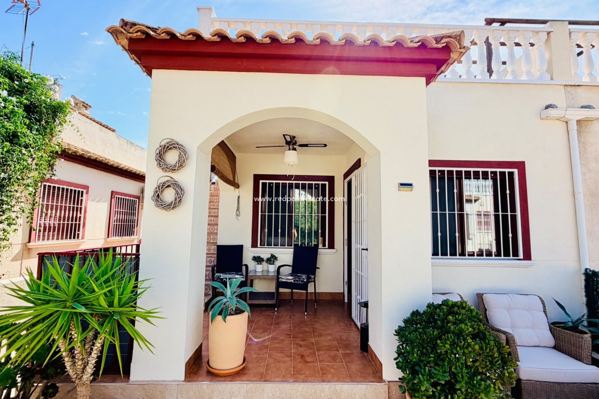 Resale - Town House -
Daya Vieja
