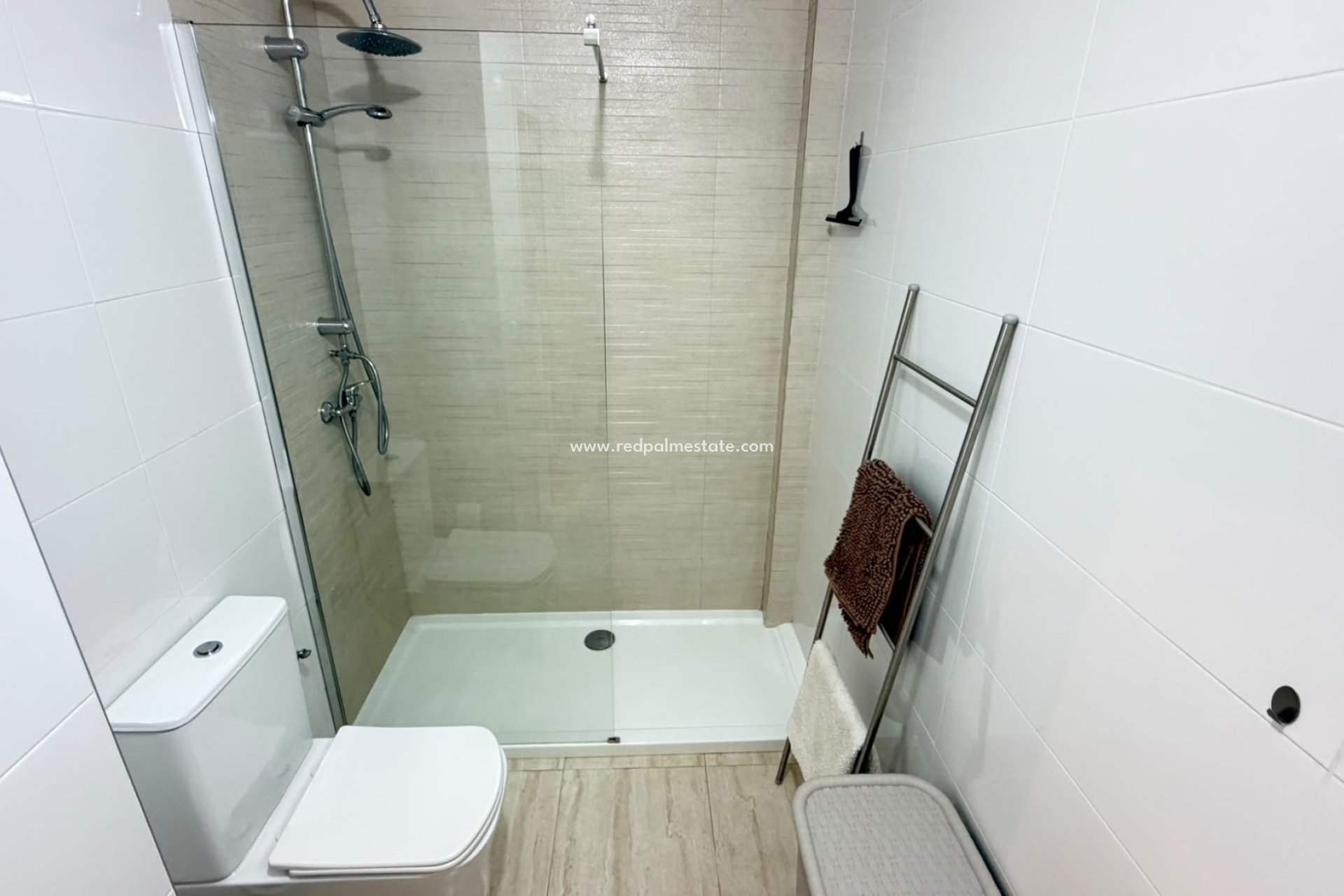 Resale - Town House -
Daya Vieja