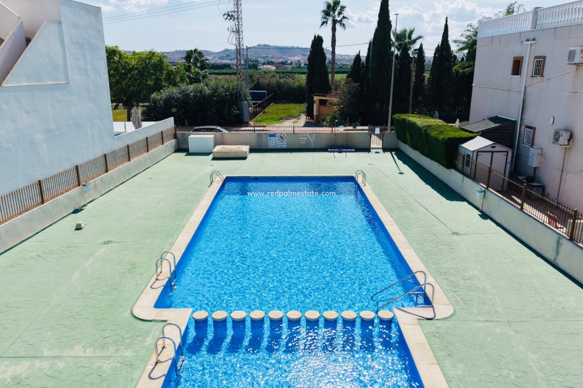 Resale - Town House -
Daya Vieja