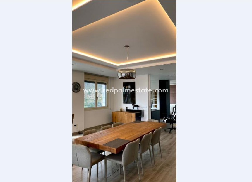 Resale - Town House -
El Campello - Costa Blanca