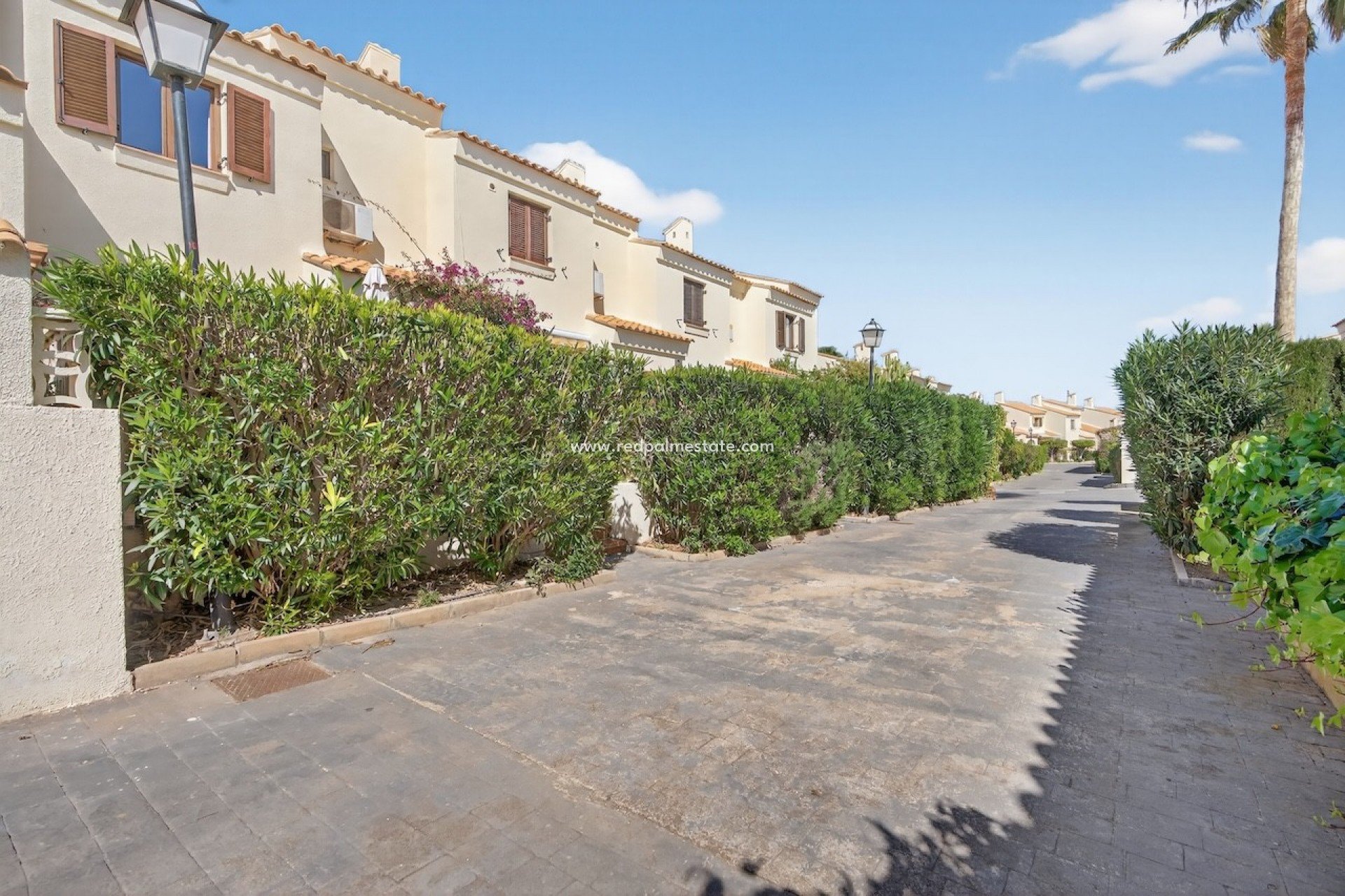 Resale - Town House -
Gran Alacant - El Faro