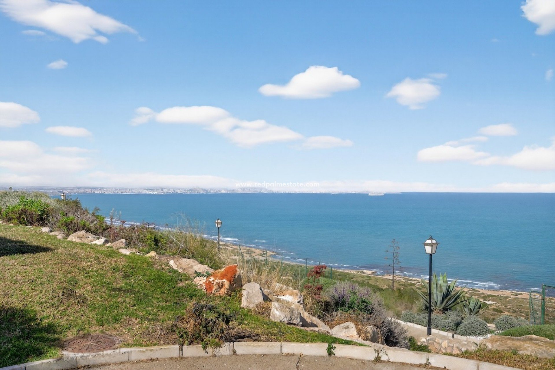 Resale - Town House -
Gran Alacant - El Faro