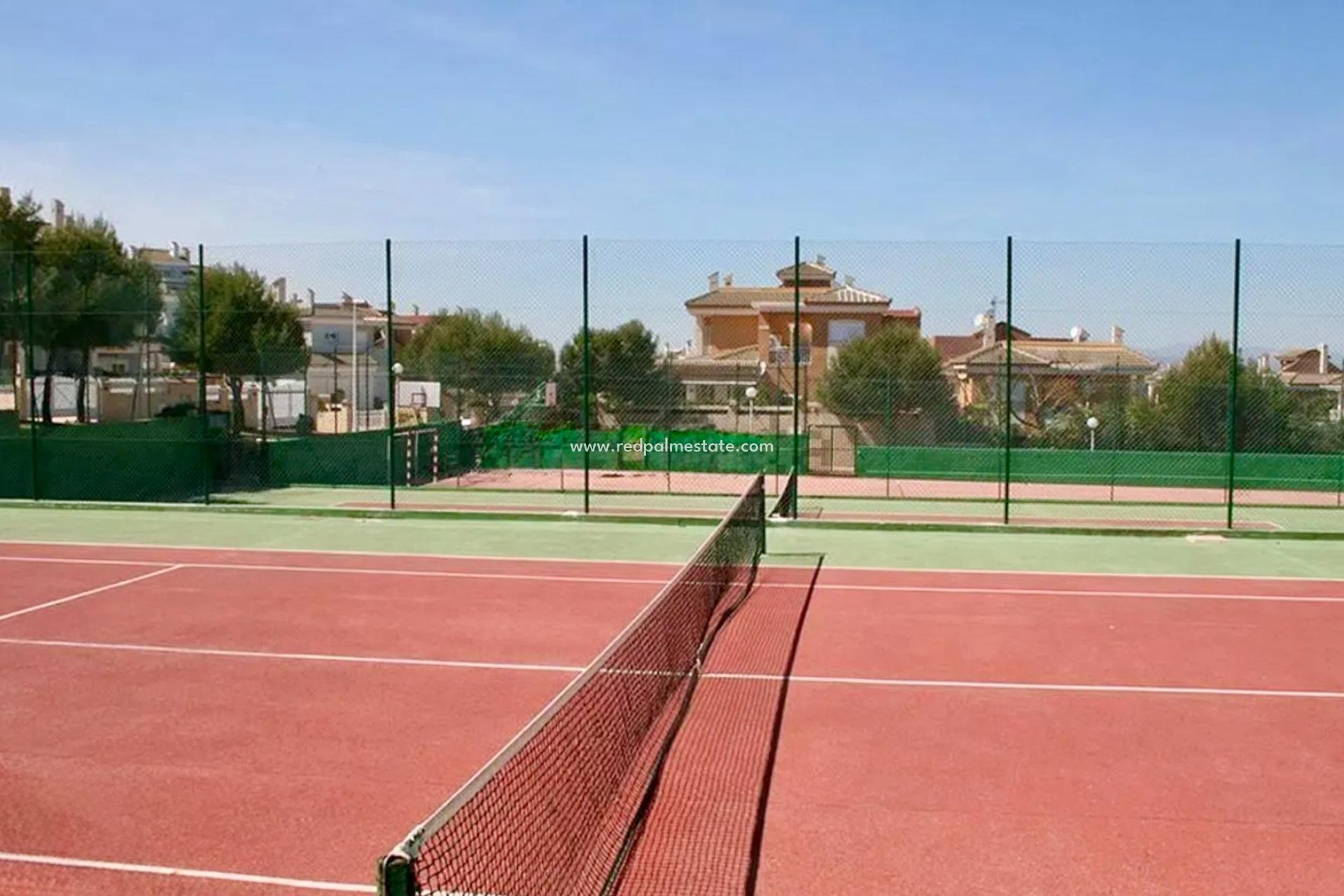 Resale - Town House -
Gran Alacant - Monte Faro-altomar