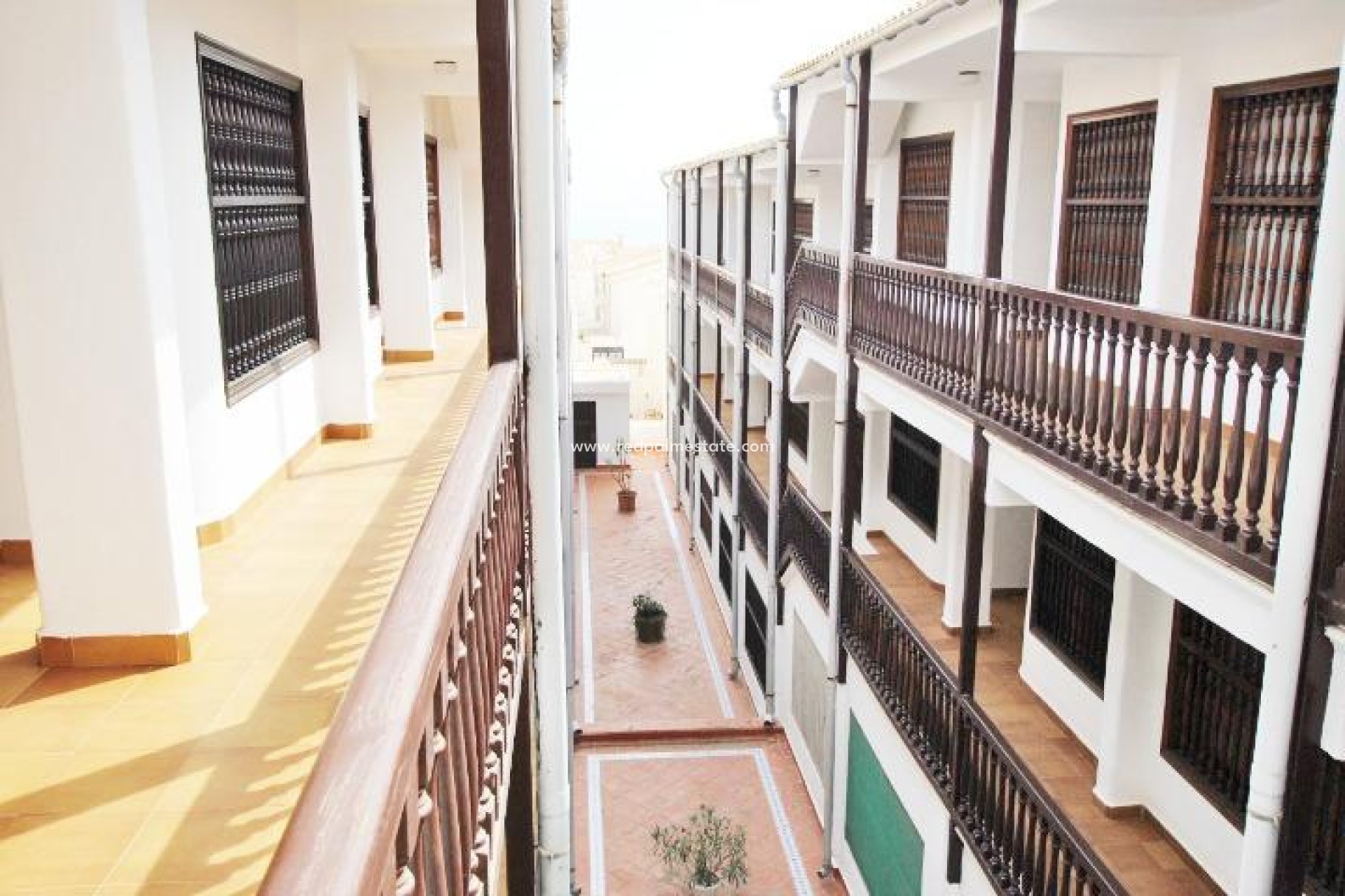 Resale - Town House -
Guardamar del Segura - Benamor