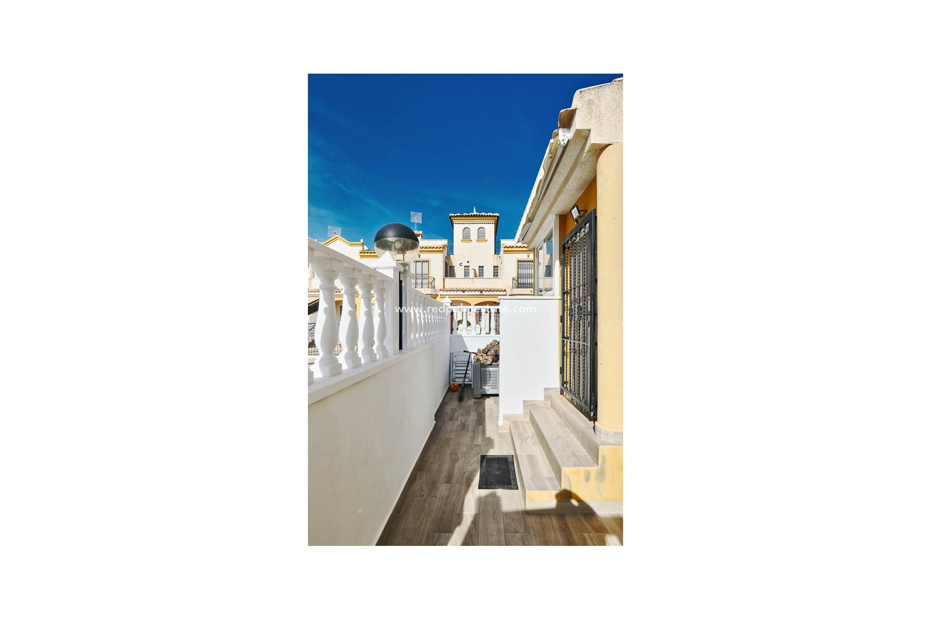 Resale - Town House -
Guardamar del Segura - El Raso