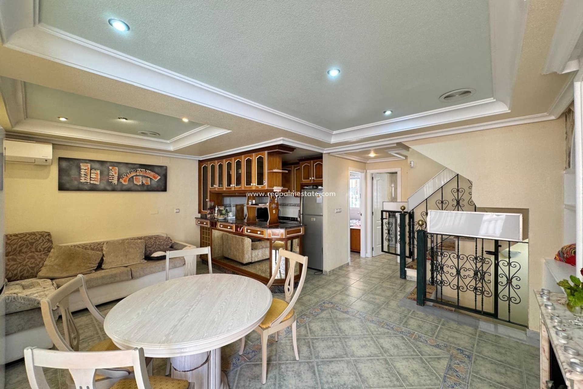 Resale - Town House -
Guardamar del Segura - Urbanizaciones