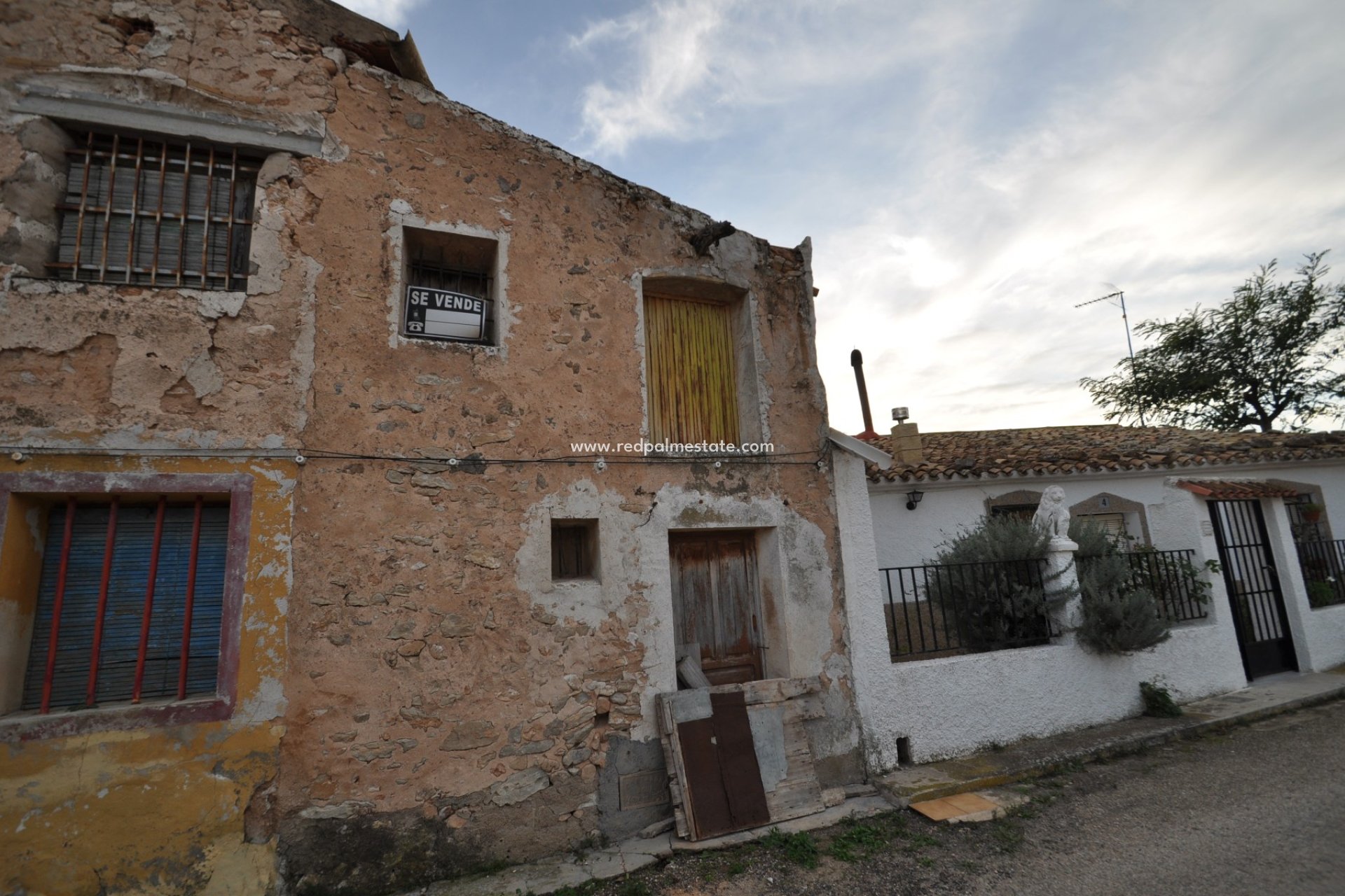 Resale - Town House -
Hondón de las Nieves - Inland
