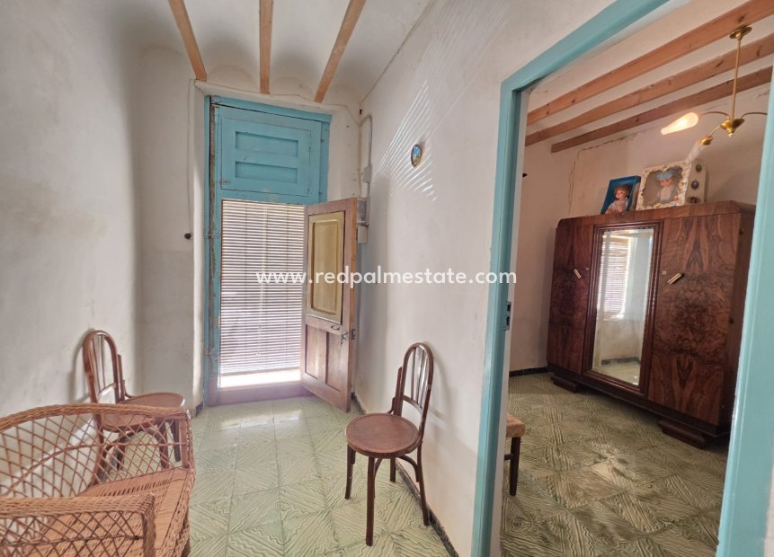 Resale - Town House -
Hondón de las Nieves - Inland