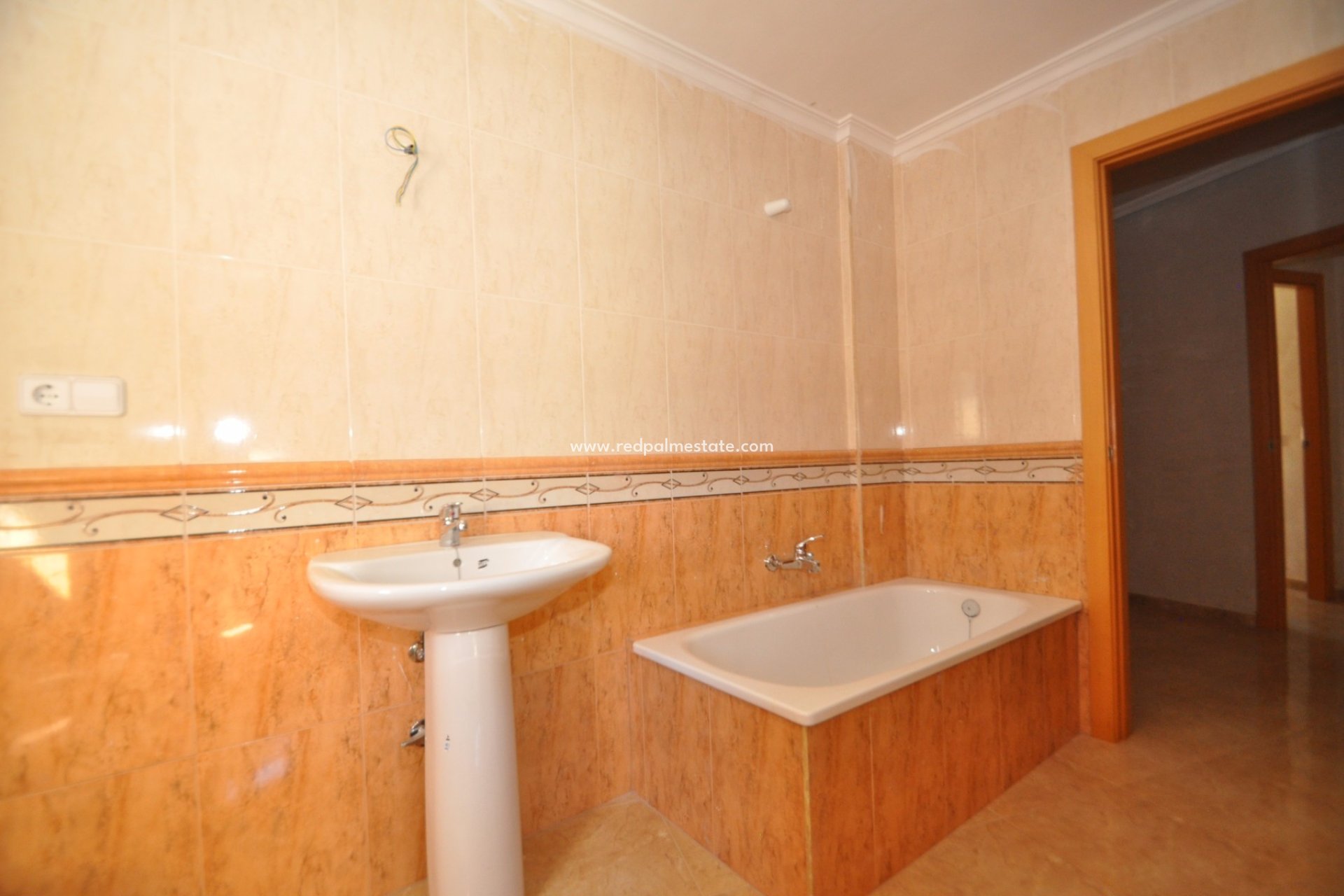 Resale - Town House -
Ibi - Costa Blanca