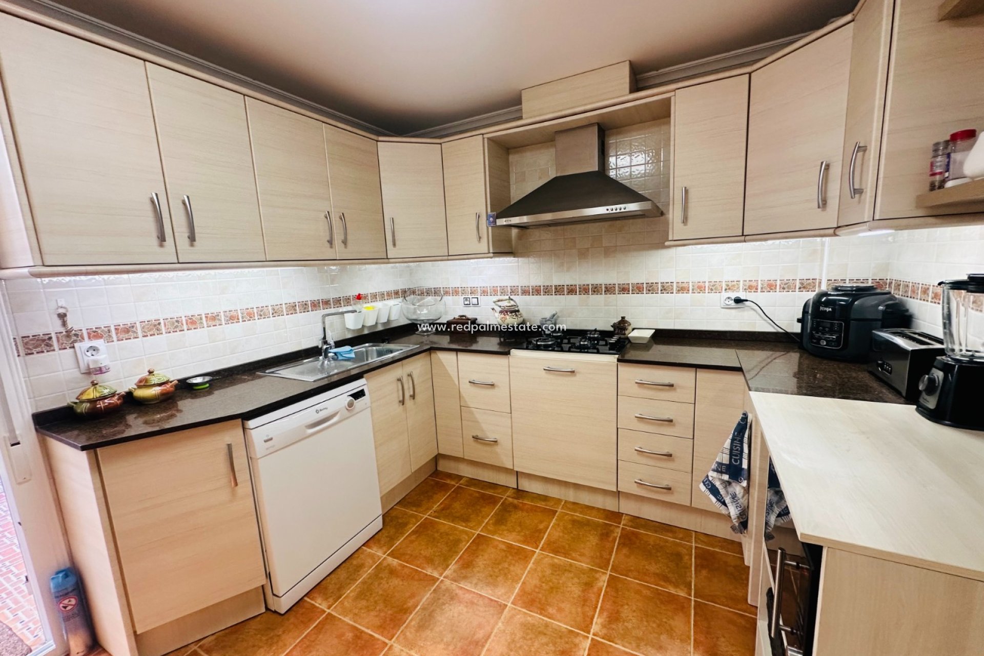 Resale - Town House -
Jacarilla - Inland