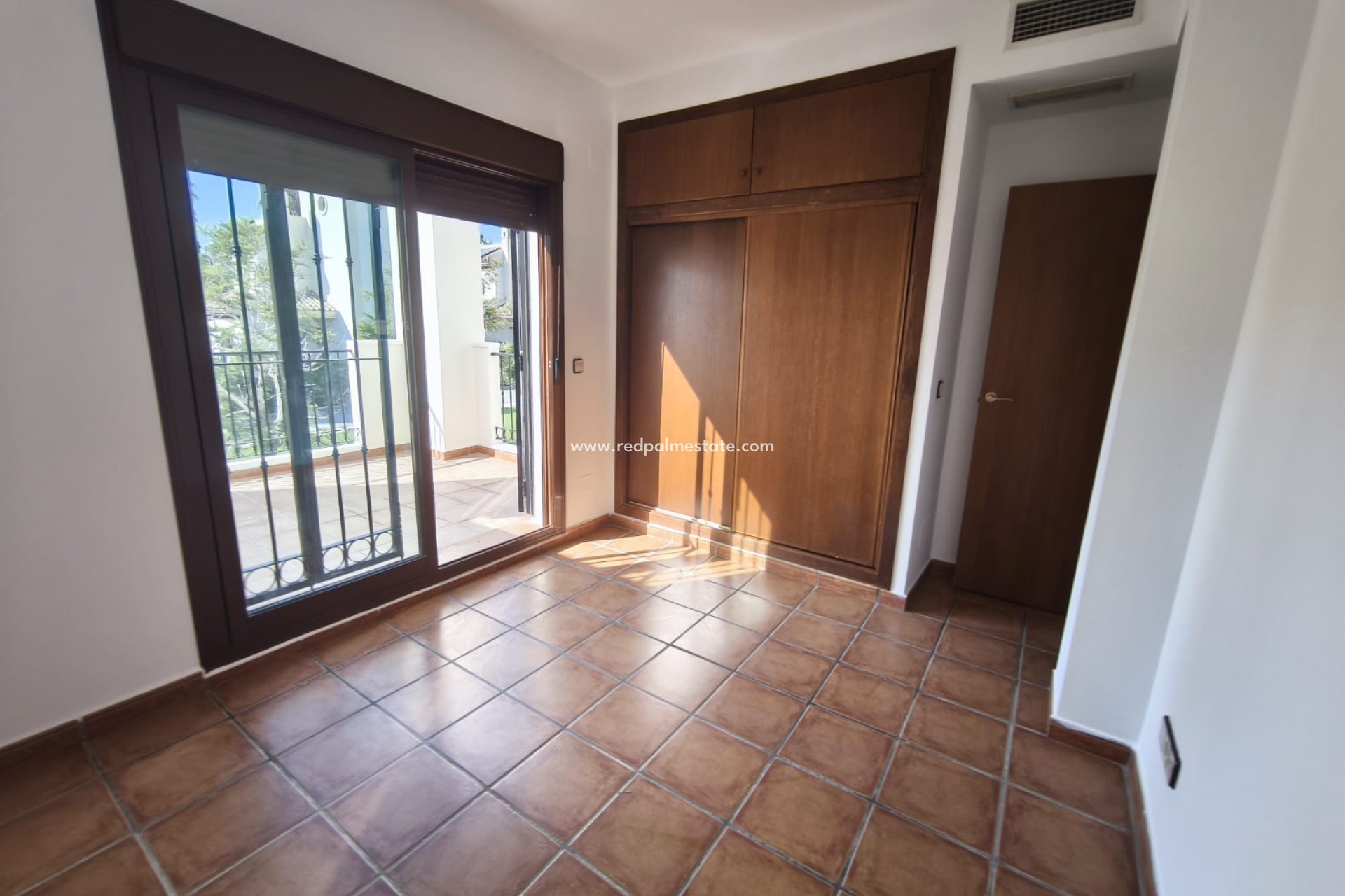 Resale - Town House -
La Finca Golf Resort - Inland