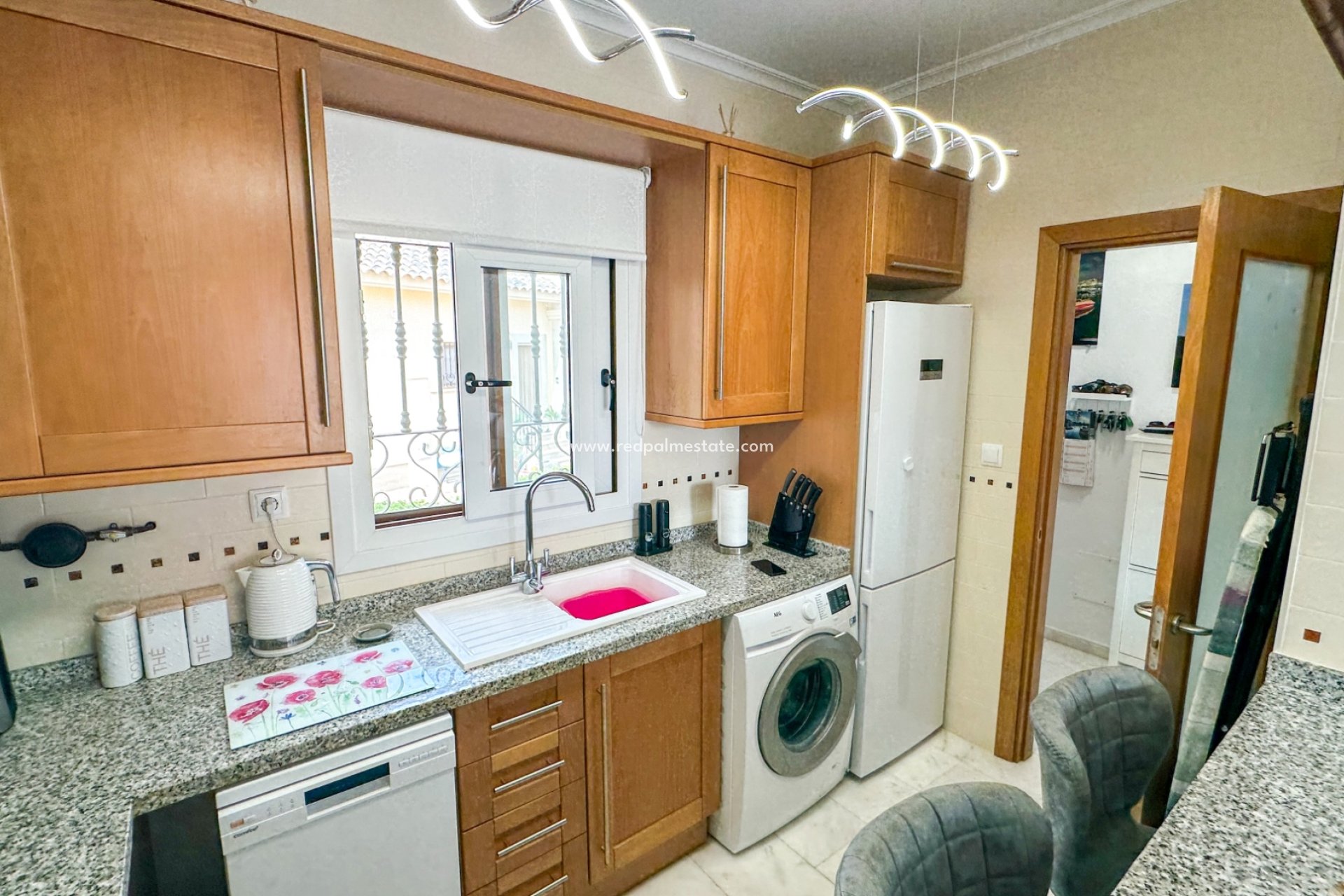 Resale - Town House -
La Finca Golf Resort - Inland