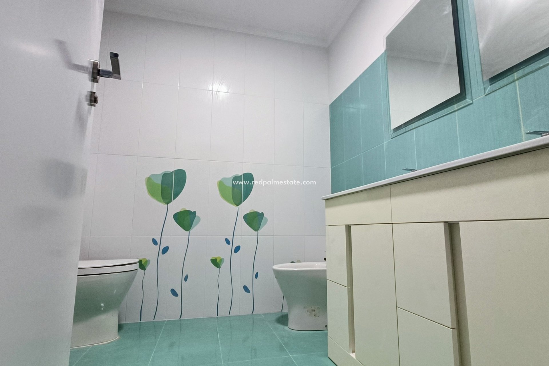 Resale - Town House -
La Romana - Inland