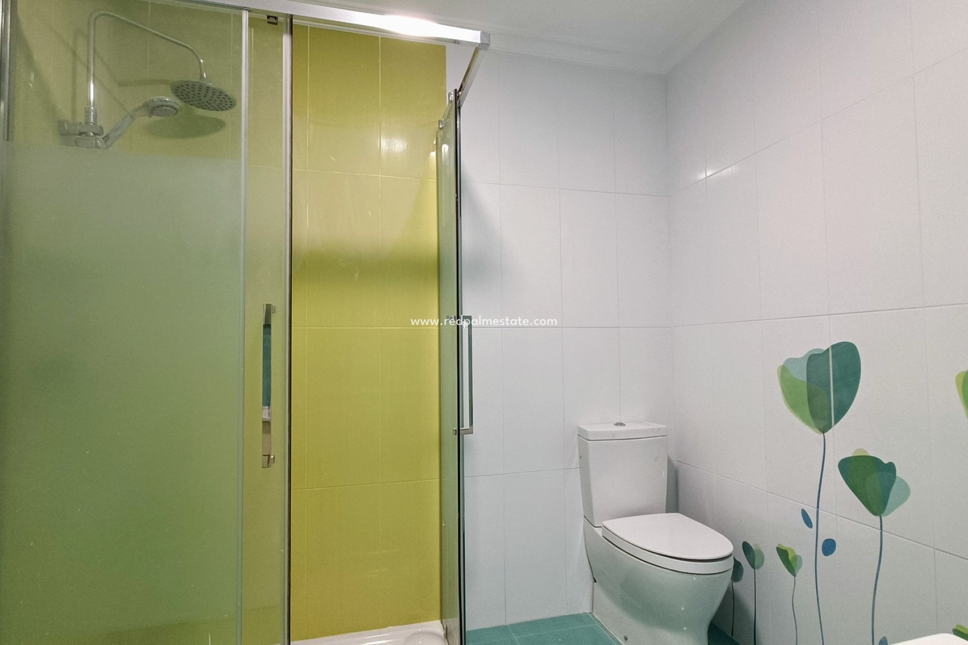 Resale - Town House -
La Romana - Inland