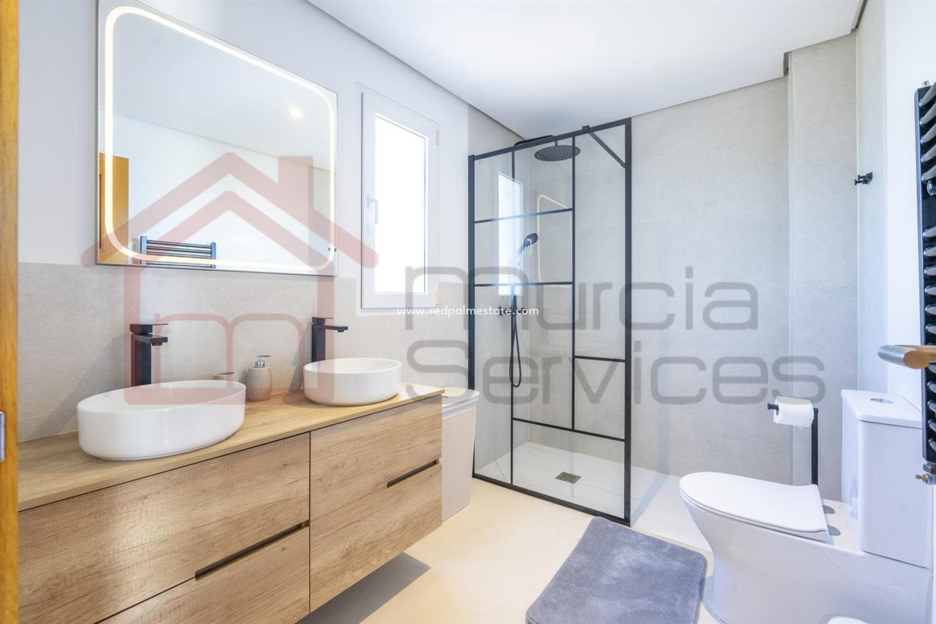Resale - Town House -
La Torre Golf Resort - Inland