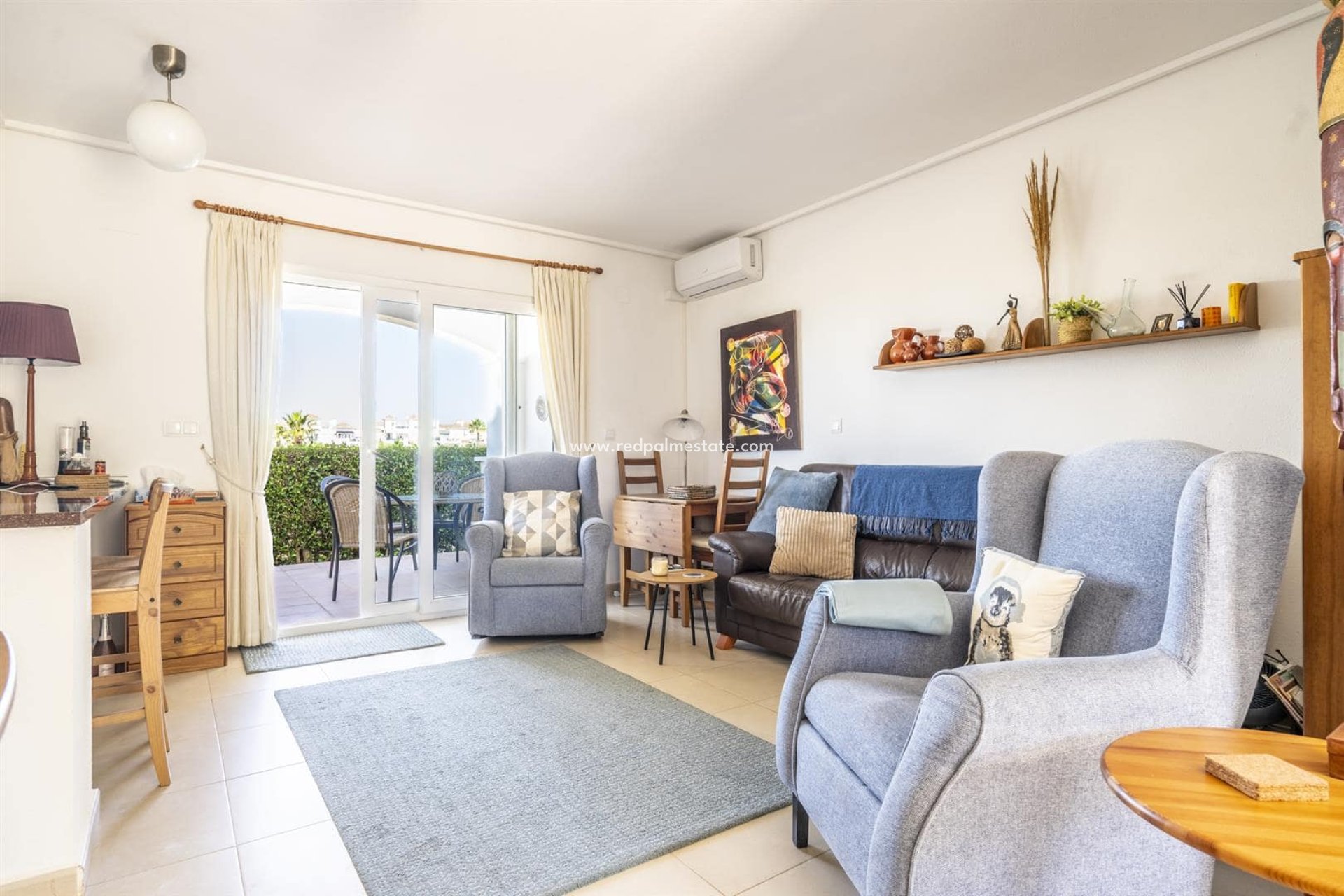 Resale - Town House -
La Torre Golf Resort - Inland