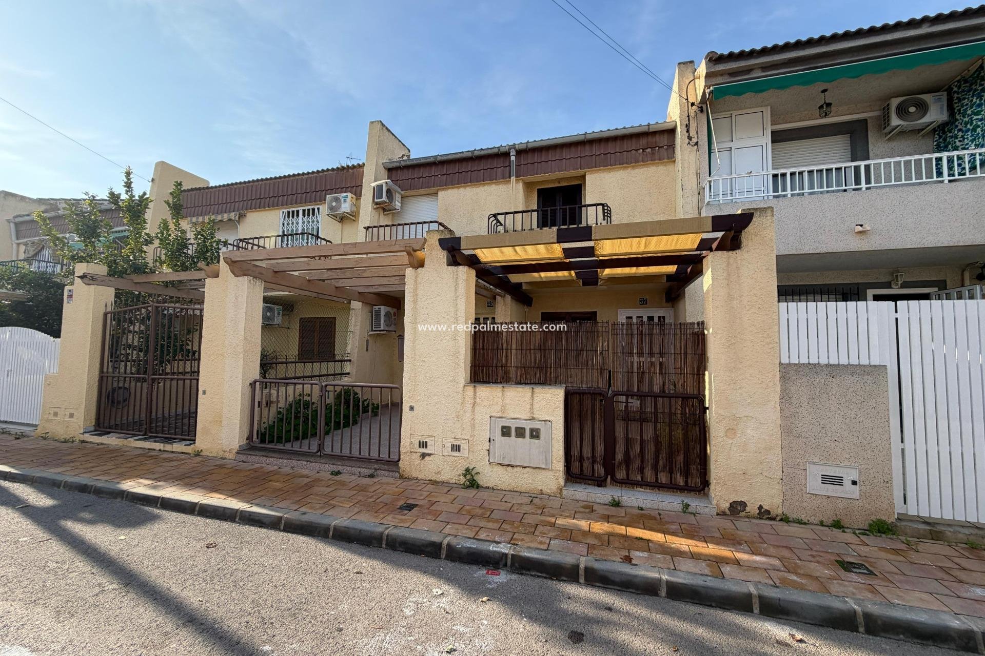 Resale - Town House -
Lo Pagan - La Puntica