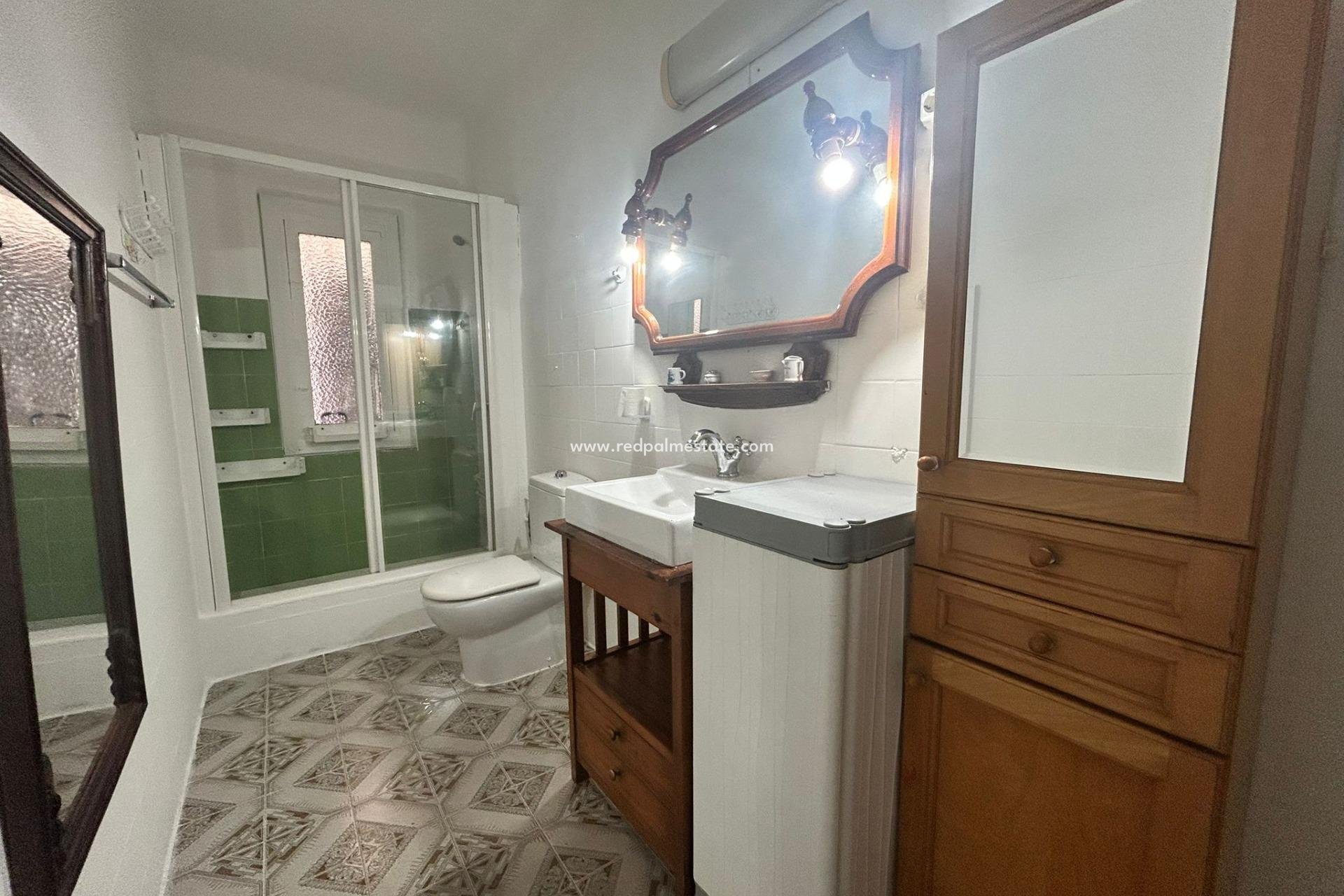 Resale - Town House -
Los Alczares - Los Alcazares