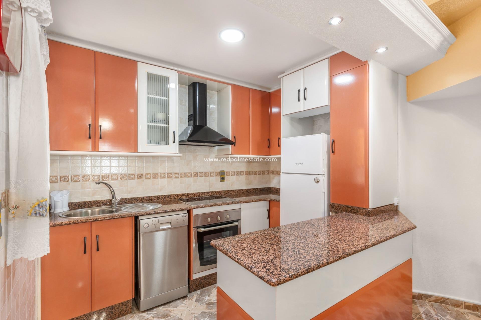 Resale - Town House -
Los Alczares - Los Alcazares